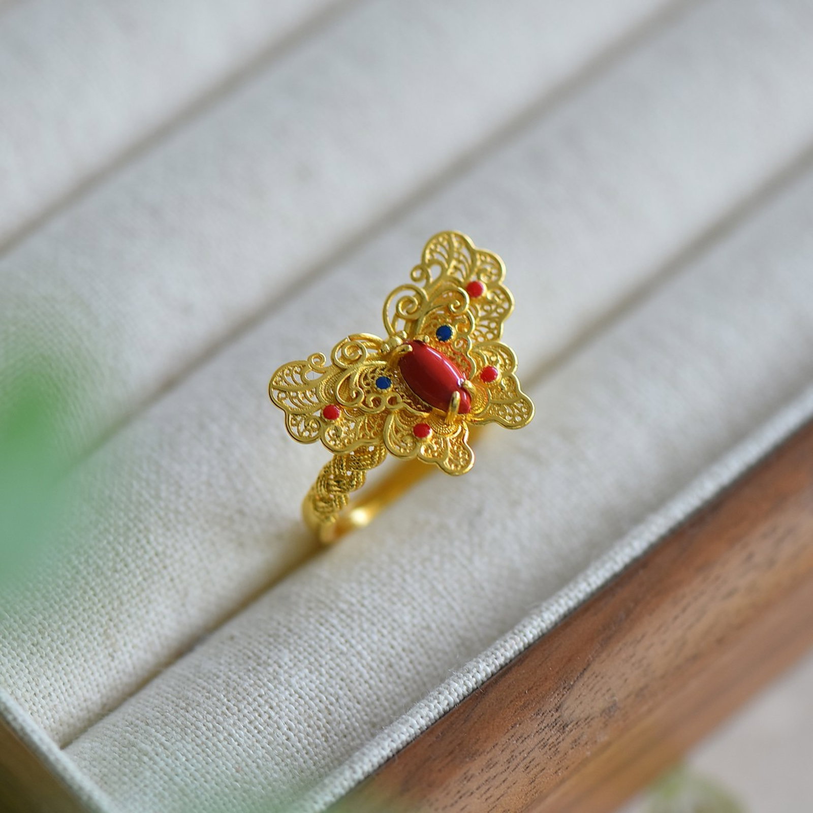An Exquisite Sterling Silver-Gold Plated Inlaid Cinnabar Ring,Inlaid Gems - 2