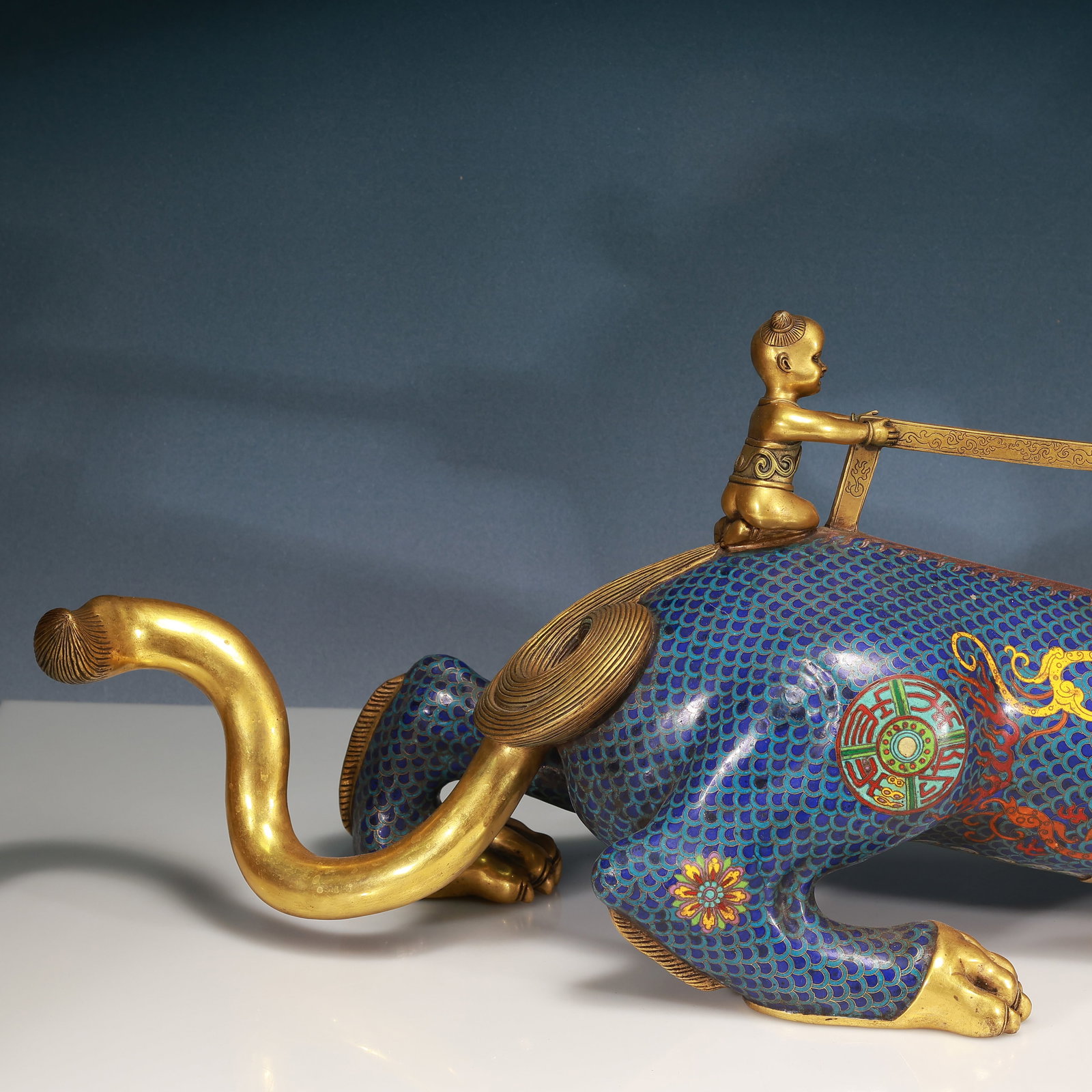 A Huge Cloisonne Figure and Dragon Pattern Dragon Ornament - 4