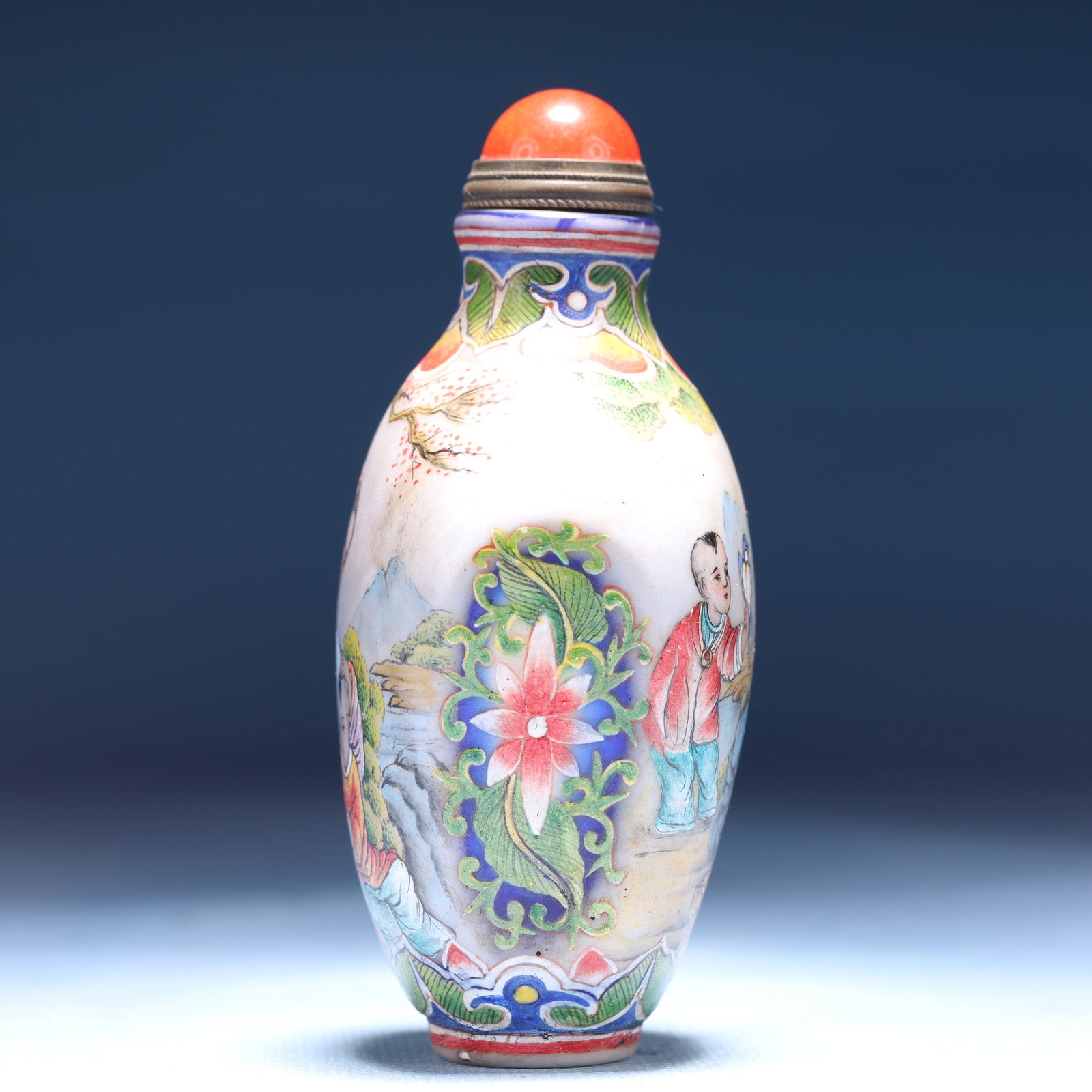 An Exquisite Glass Character and Story Pattern Snuff Bottle - 4