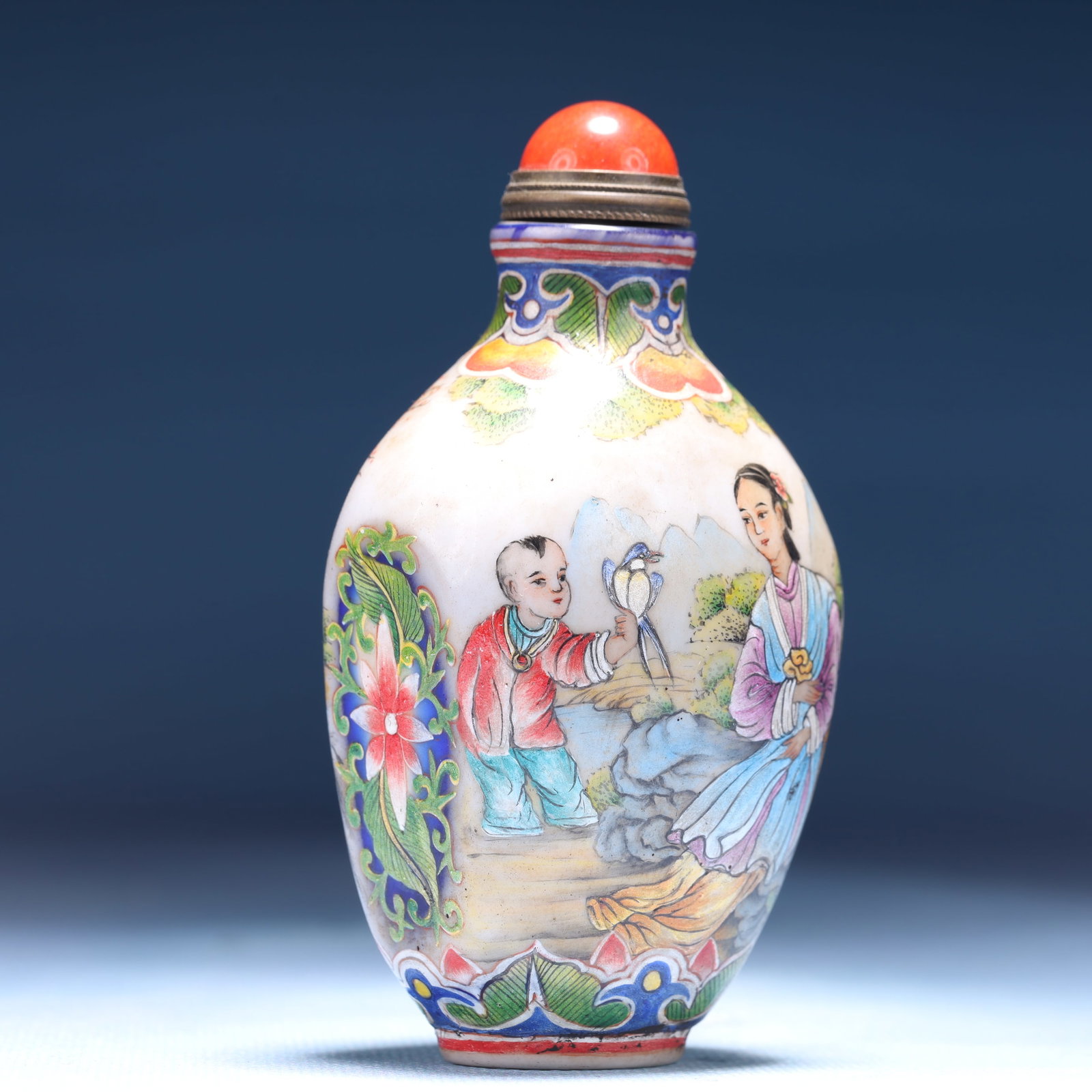 An Exquisite Glass Character and Story Pattern Snuff Bottle - 5