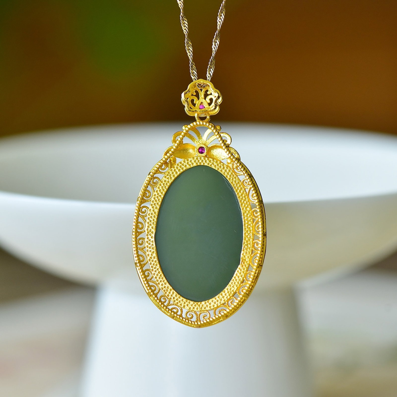 An Exquisite Sterling Silver-Gold Plated Inlaid Sapphire Pendant - 5