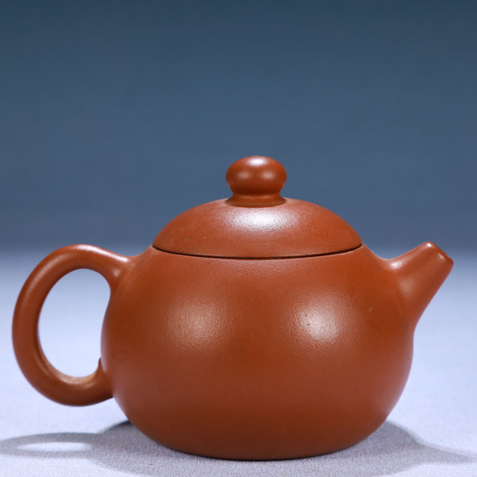 An Elaborate Yixing Clay Flower Pattern Teapot - 6