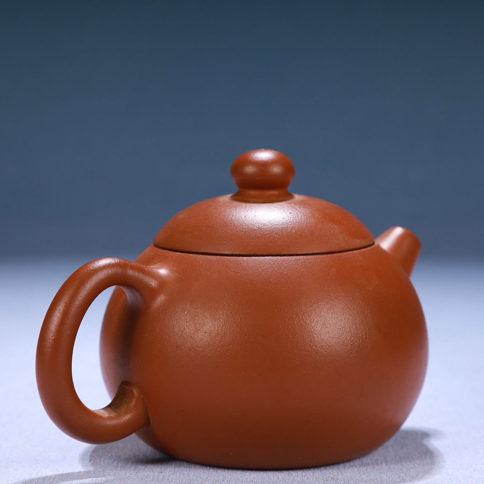 An Elaborate Yixing Clay Flower Pattern Teapot - 7