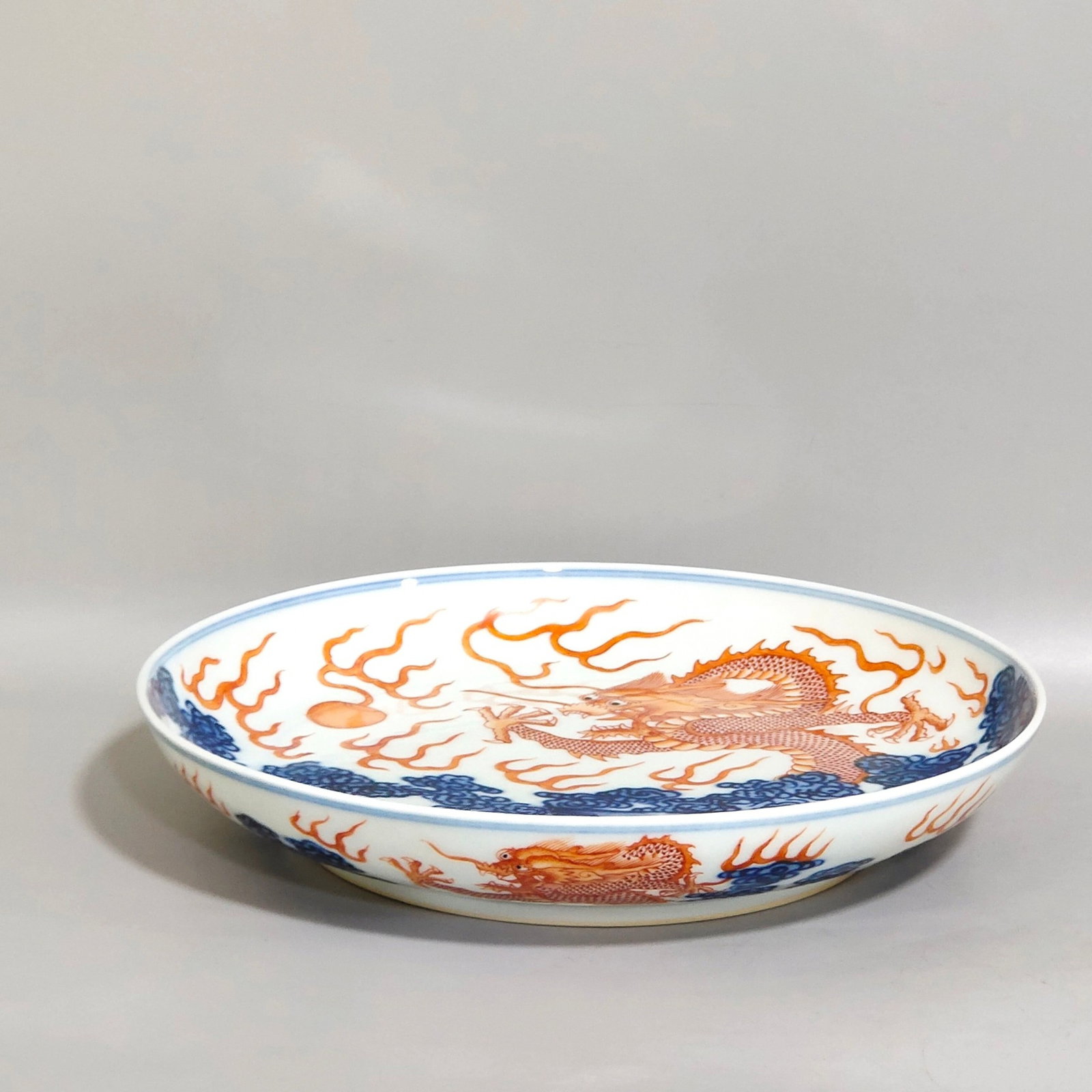 An Exquisite Blue and White Iron-Red Seawater Auspicious Cloud and Dragon Pattern Plate - 7