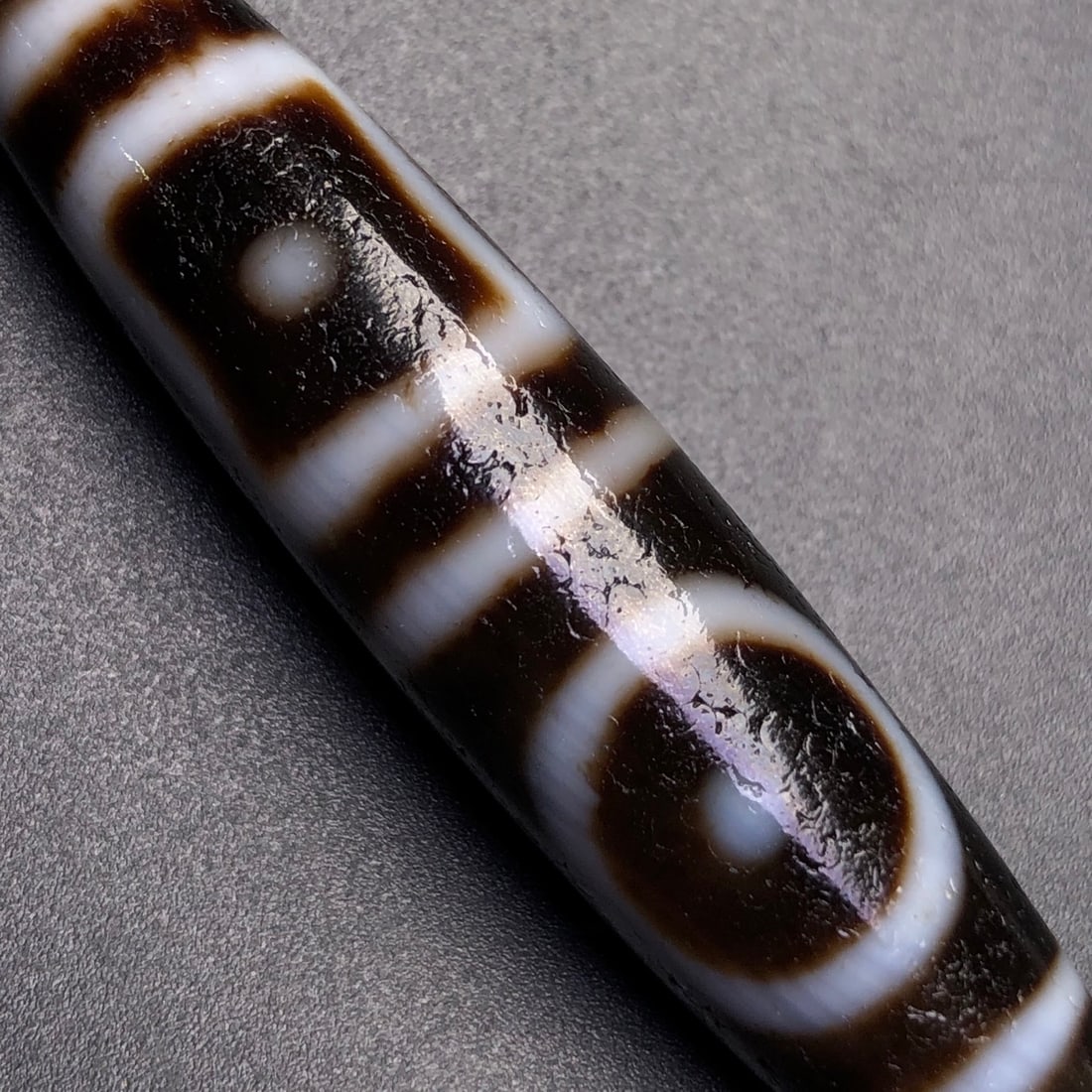 An Exquisite Dzi Bead Pendant - 8