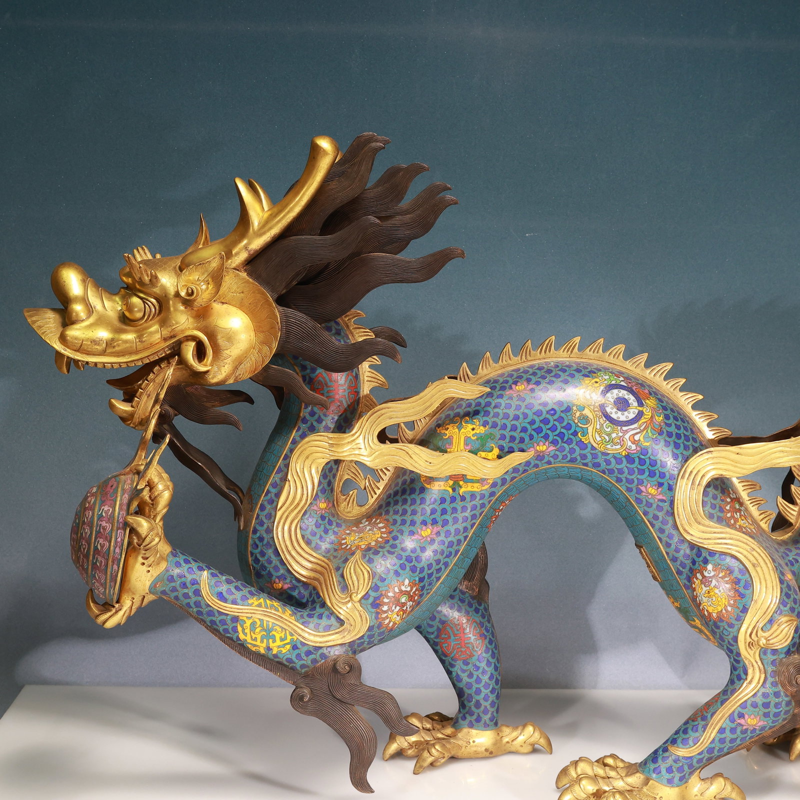 A Huge Cloisonne Dragon and Phoenix Pattern Dragon Ornament - 2