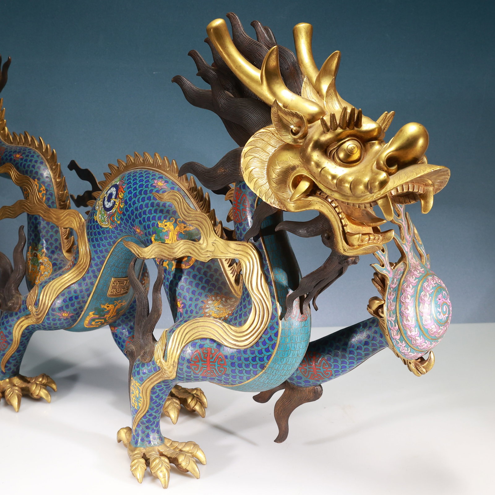 A Huge Cloisonne Dragon and Phoenix Pattern Dragon Ornament - 7