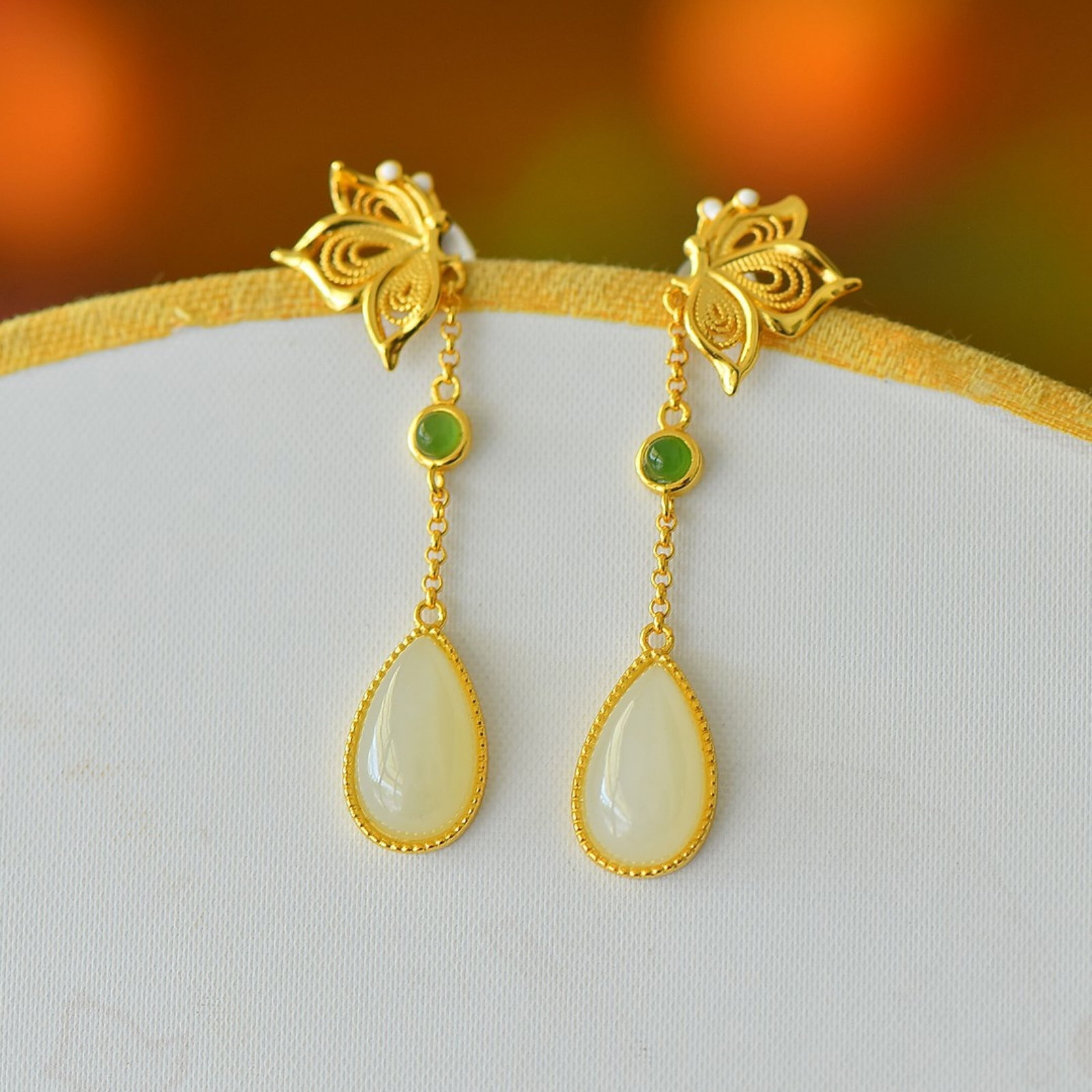 A Pair of Exquisite Sterling Silver-Gold Plated Inlaid White Jade Earrings - 3