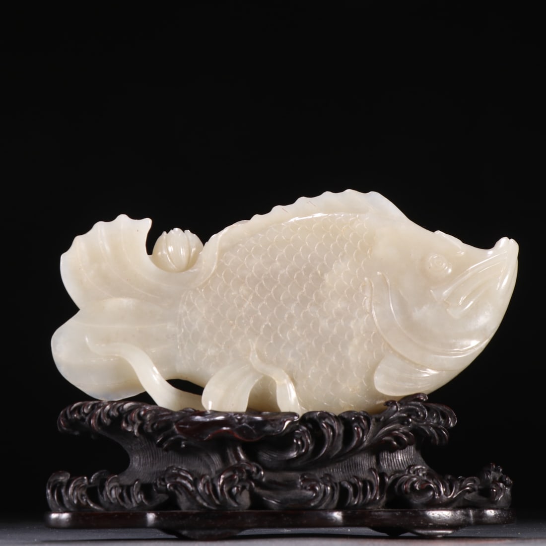 An Exquisite White Jade Fish-Shaped Ornament,With Zitanwood Base - 5