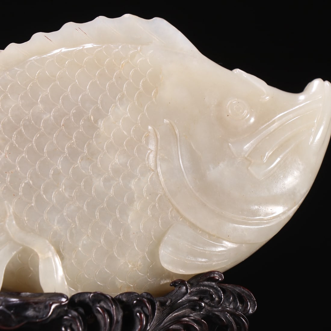 An Exquisite White Jade Fish-Shaped Ornament,With Zitanwood Base - 7
