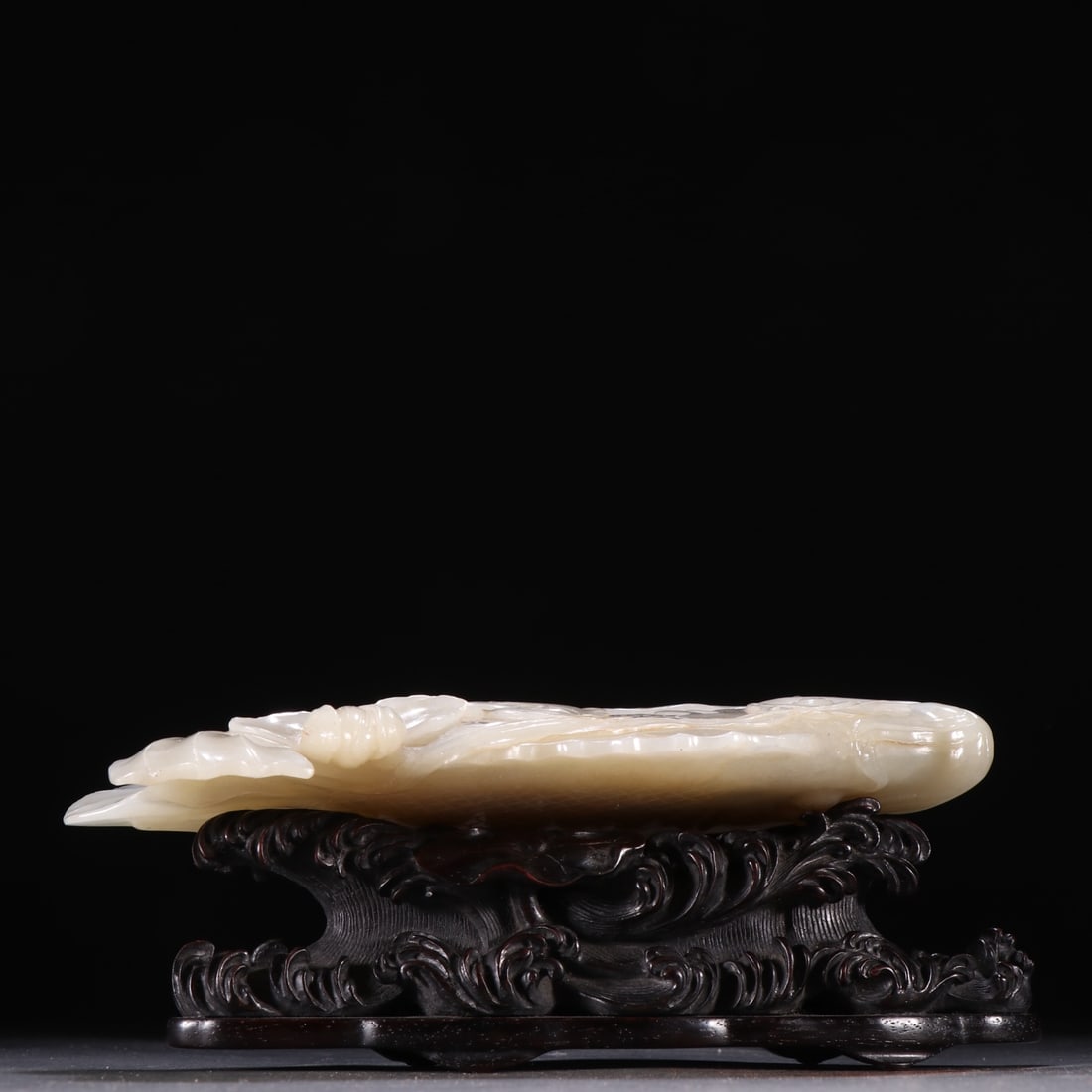 An Exquisite White Jade Fish-Shaped Ornament,With Zitanwood Base - 8