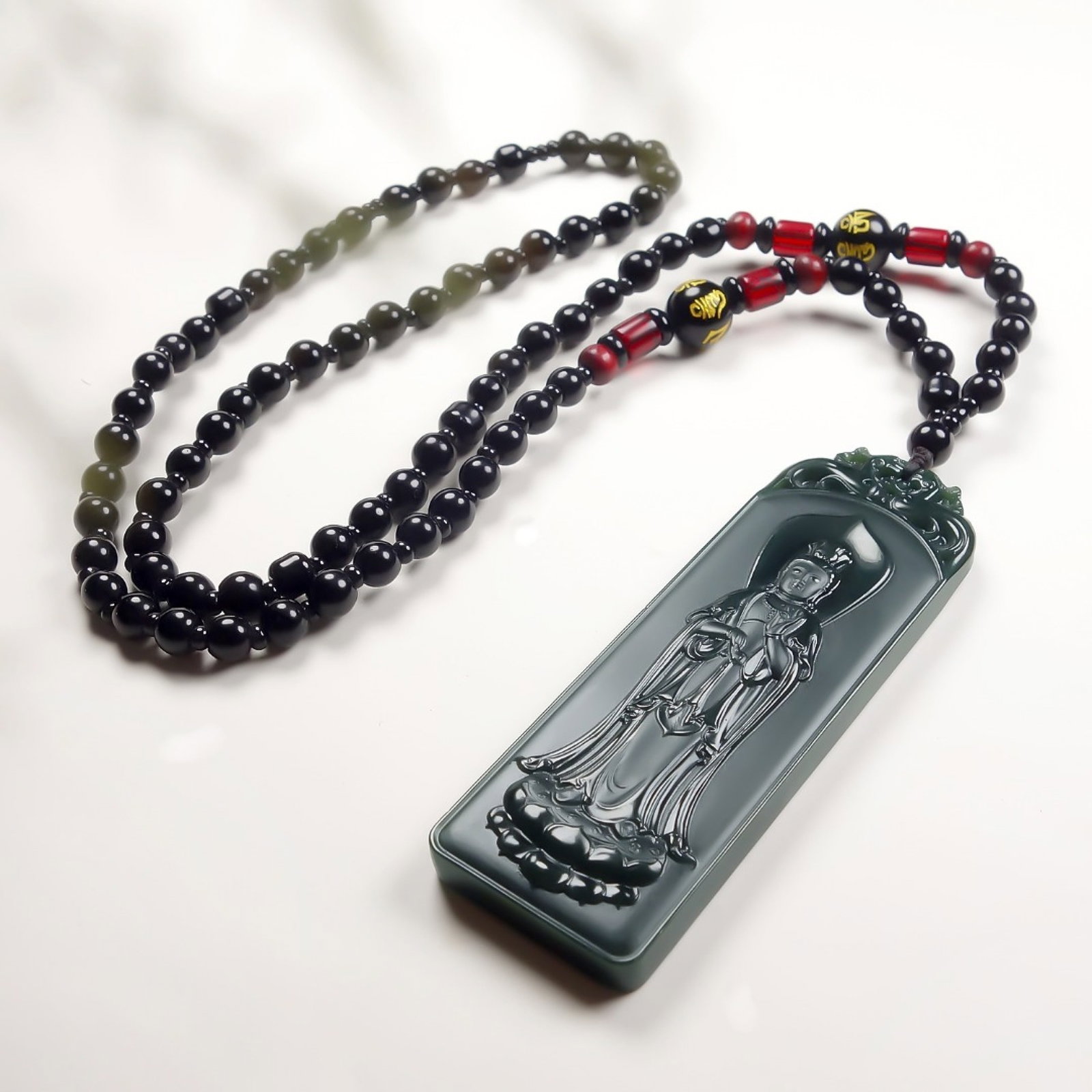 An Exquisite Greenish Jade Statue of Avalokitesvara Pendant - 6