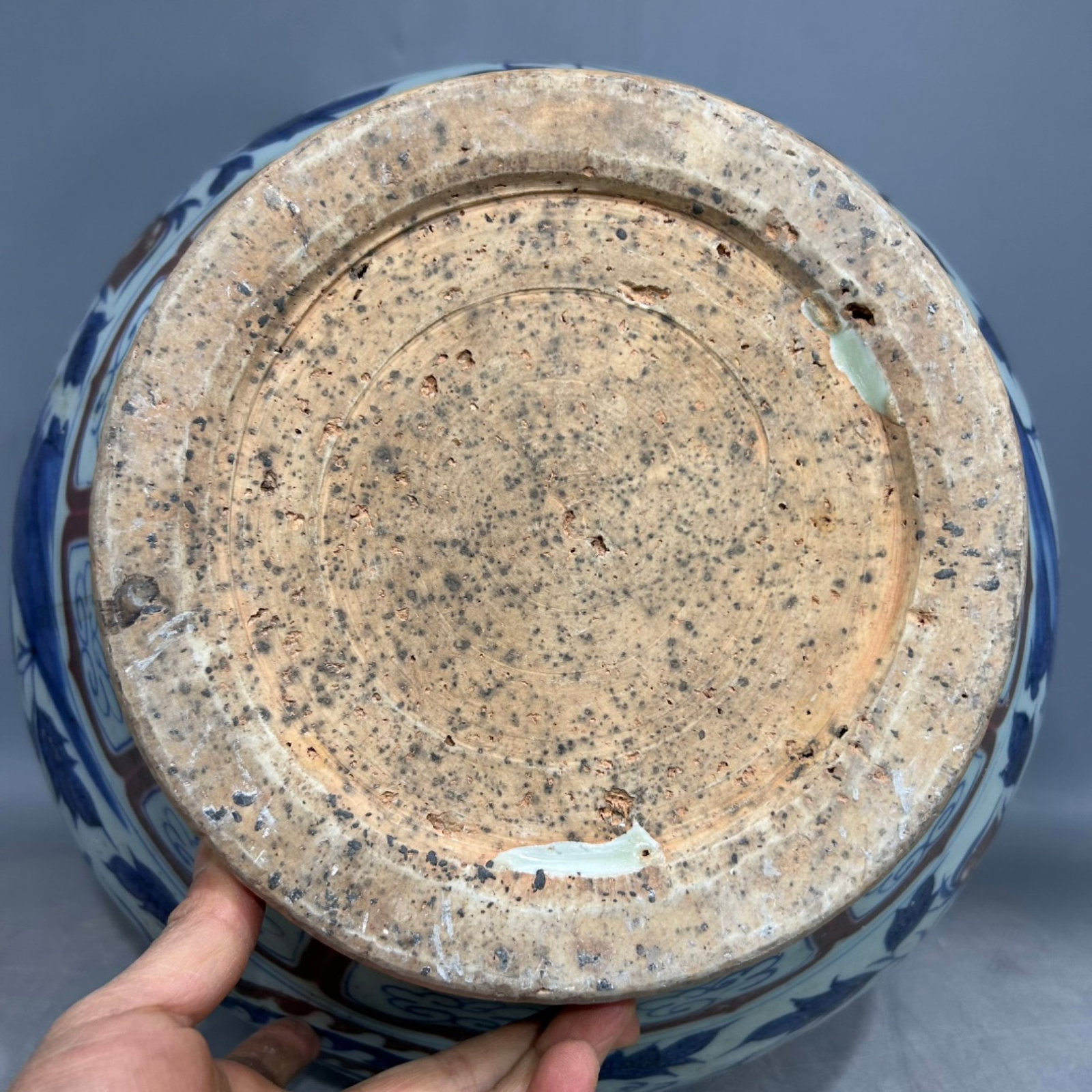An Exquisite Blue and White Underglaze-Red Lotus and Phoenix Pattern Jar - 6