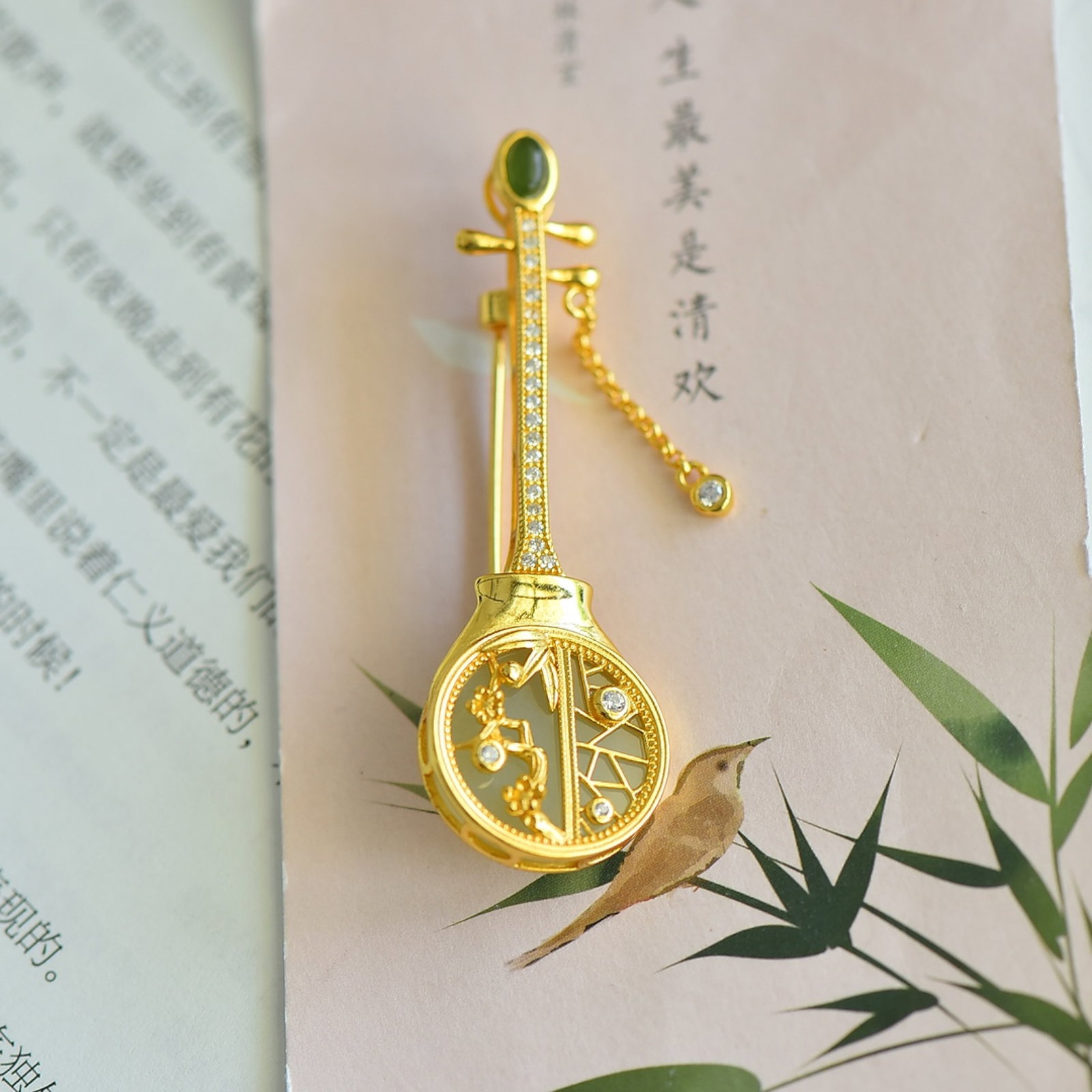 An Exquisite Sterling Silver-Gold Plated Inlaid White Jade Pendant,Inlaid Diamond - 3