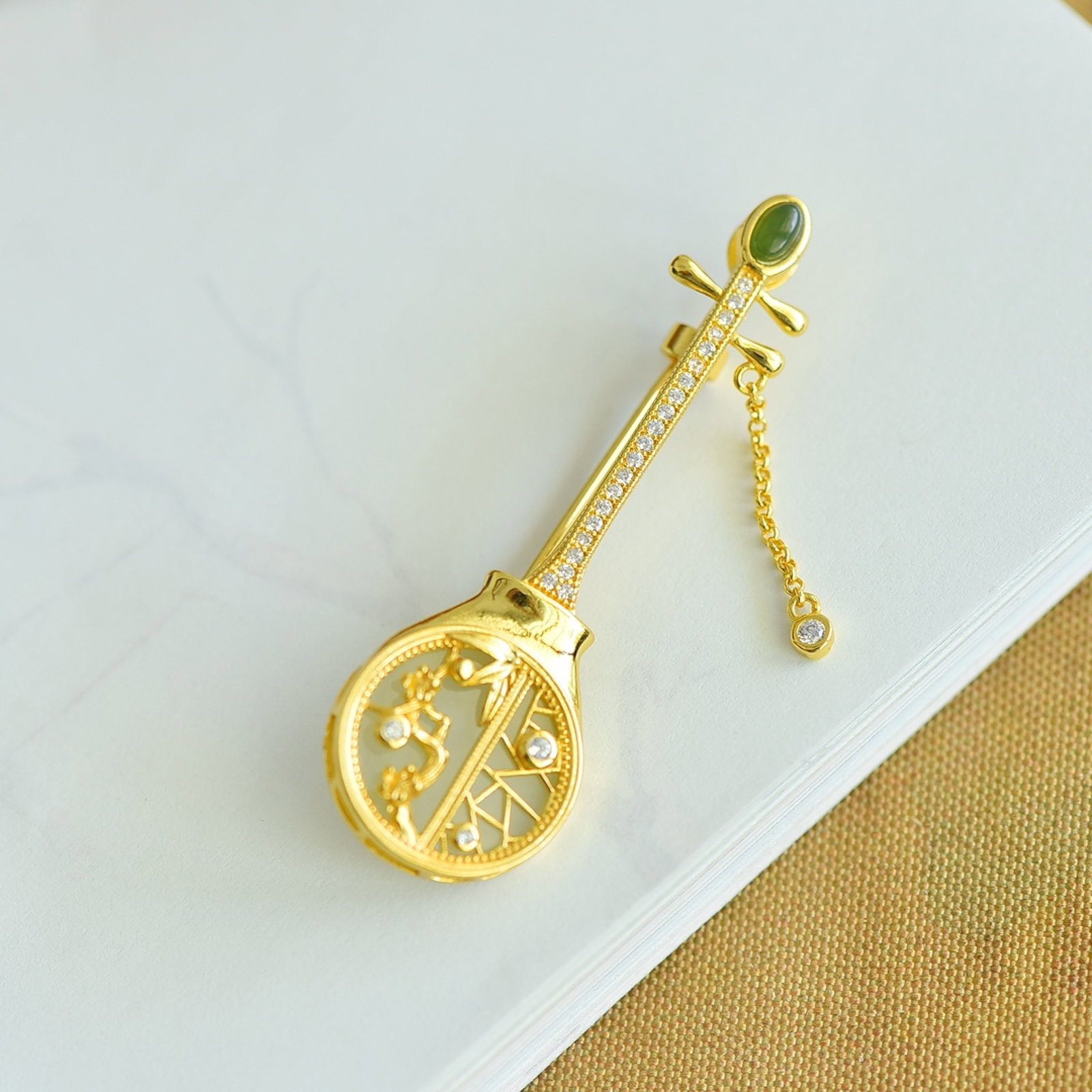An Exquisite Sterling Silver-Gold Plated Inlaid White Jade Pendant,Inlaid Diamond - 4