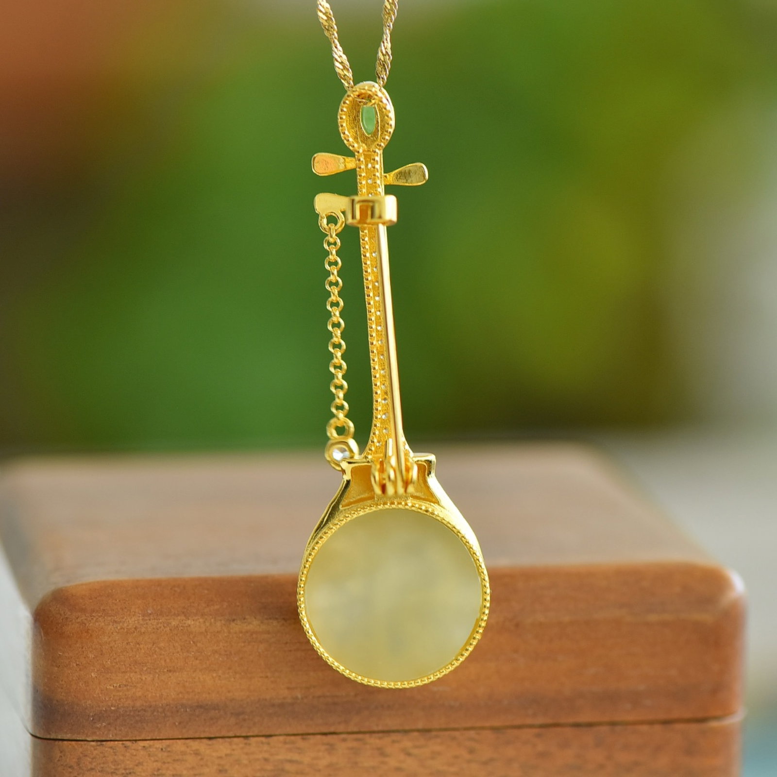 An Exquisite Sterling Silver-Gold Plated Inlaid White Jade Pendant,Inlaid Diamond - 5