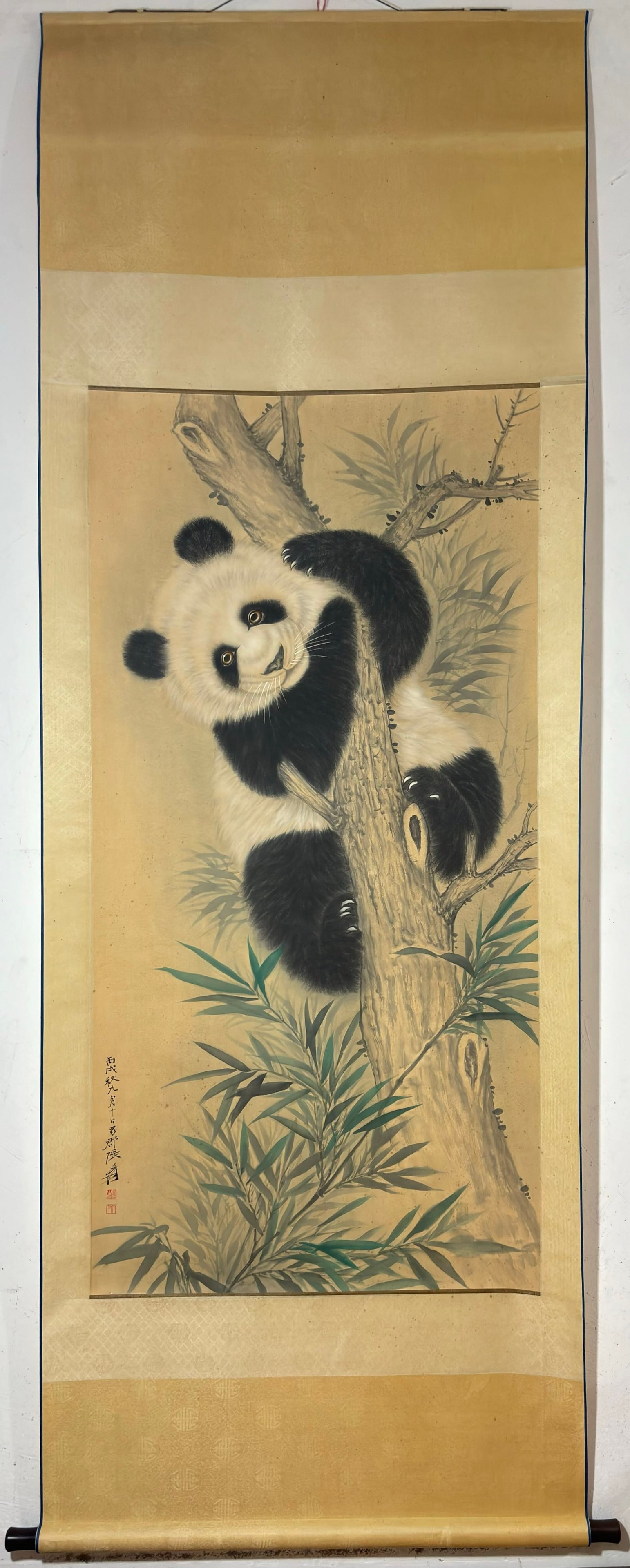 A Chinese Vertical Scroll Ink Painting of Panda on Paper,Zhang Daqian: Estimated Value:2400-4800 A Chinese Vertical Scroll Ink Painting of Panda on Paper,Zhang Daqian,Size:(Without frame)53.1inx26.8in