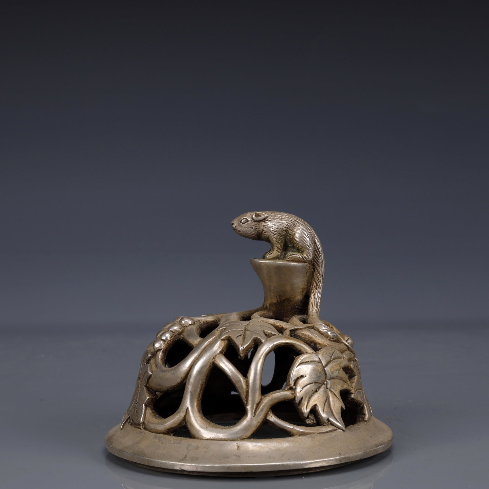 An Exquisite Silver-Plated Bronze Mouse Double-Ears and Tripod Censer - 10