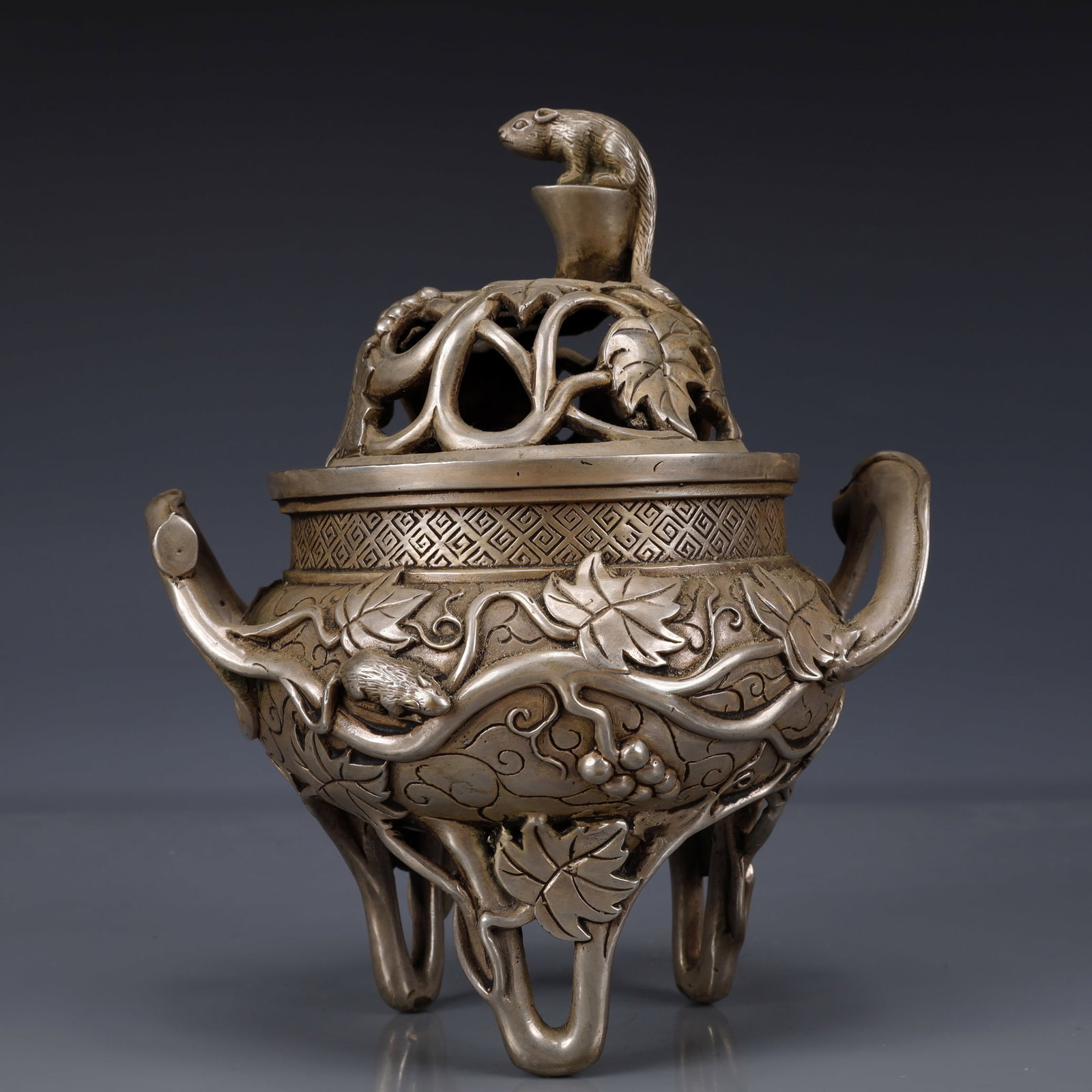 An Exquisite Silver-Plated Bronze Mouse Double-Ears and Tripod Censer - 9