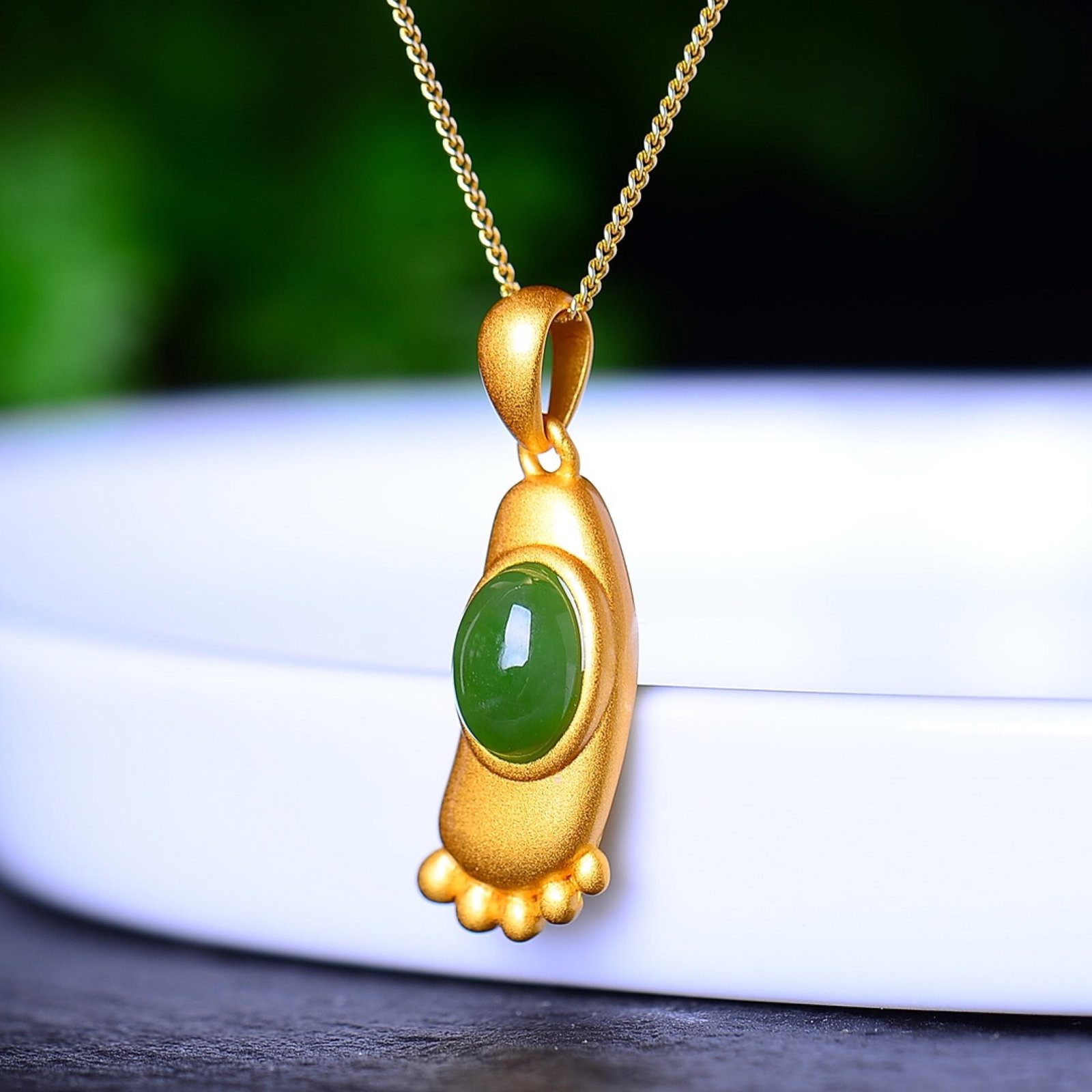 An Exquisite Sterling Silver-Gold Plated Inlaid Jasper Pendant - 3