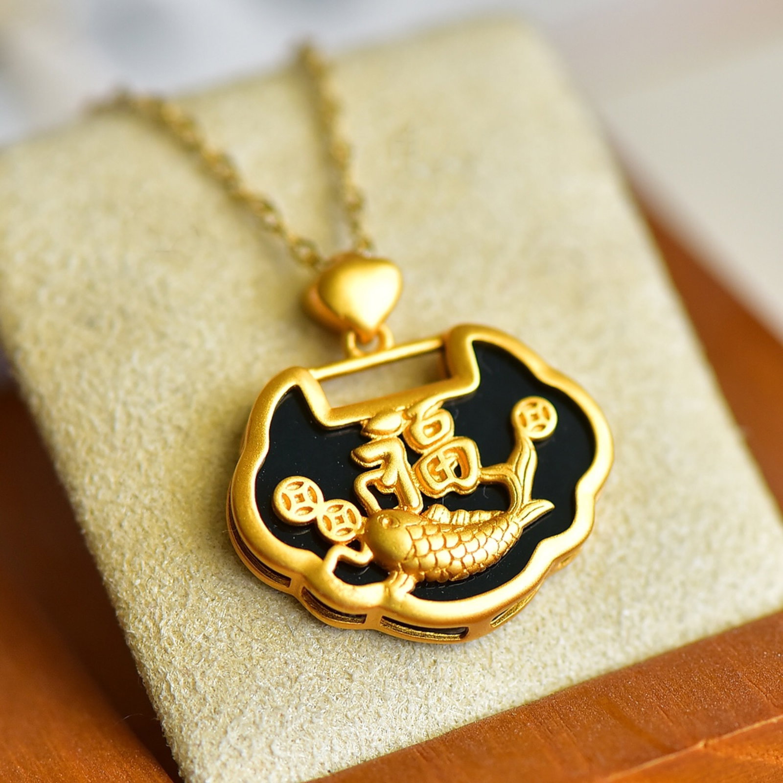 An Exquisite Sterling Silver-Gold Plated Inlaid Black Jade Pendant - 3