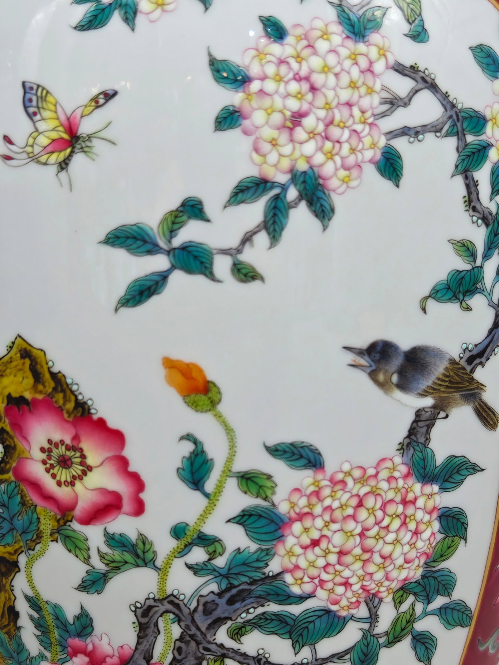 An Exquisite Famille-Rose Ruby Red-Glazed Painted Gold Flower and Bird Pattern Beast-Ears Vase - 5
