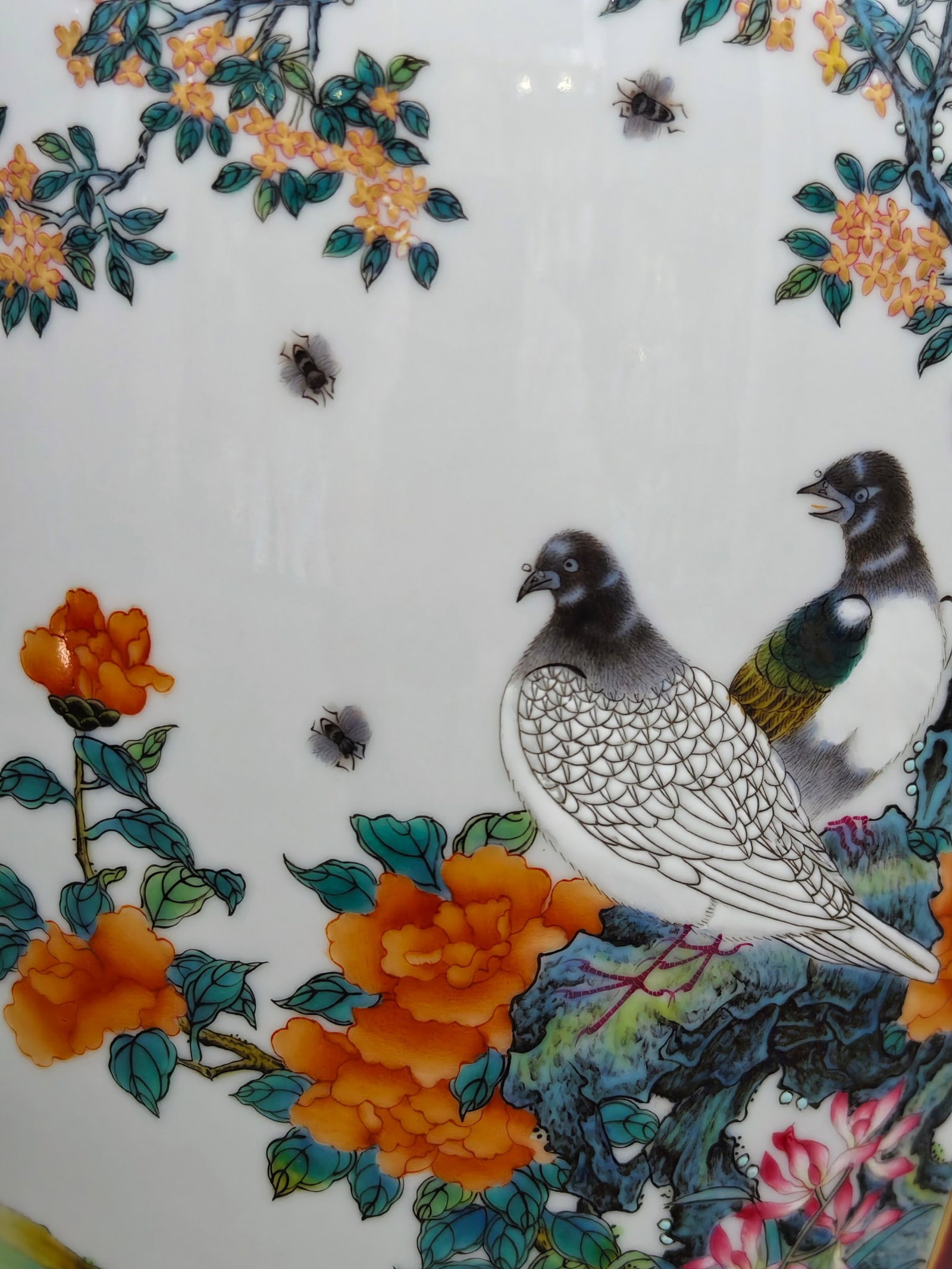 An Exquisite Famille-Rose Ruby Red-Glazed Painted Gold Flower and Bird Pattern Beast-Ears Vase - 6