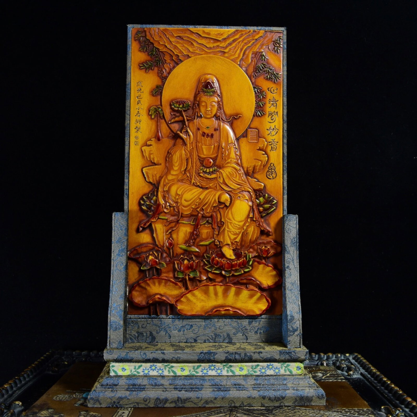 An Exquisite Tianhuang Stone Painted Color Statue of Avalokitesvara Pattern Table Screen - 3