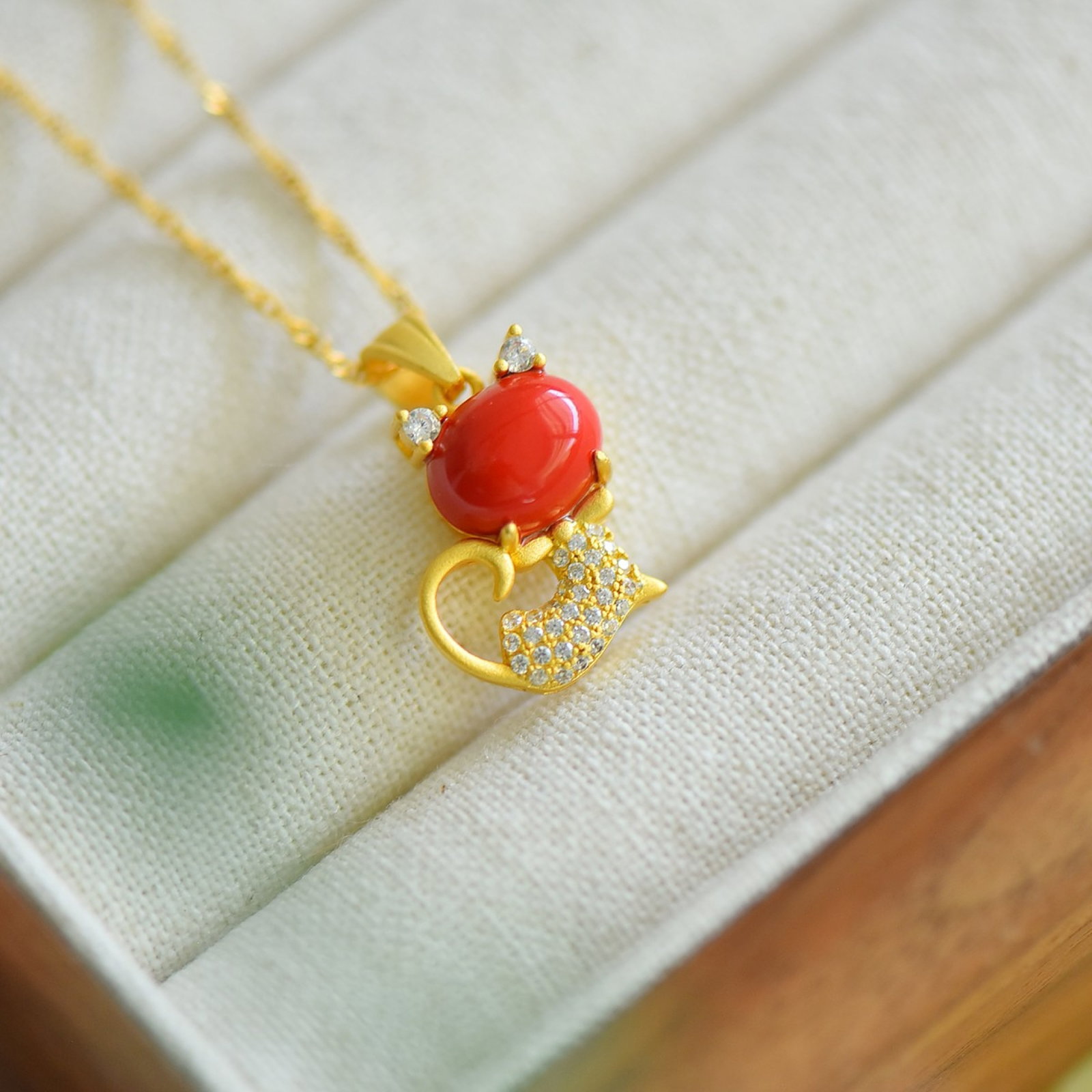 An Exquisite Sterling Silver-Gold Plated Inlaid Cinnabar Pendant,Inlaid Diamond - 3