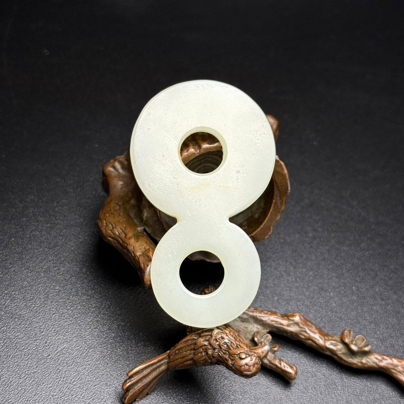 An Exquisite White Jade Pendant - 2