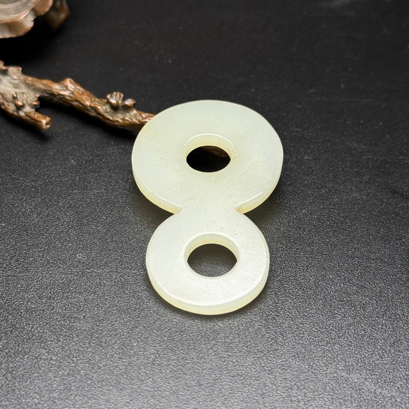 An Exquisite White Jade Pendant - 5