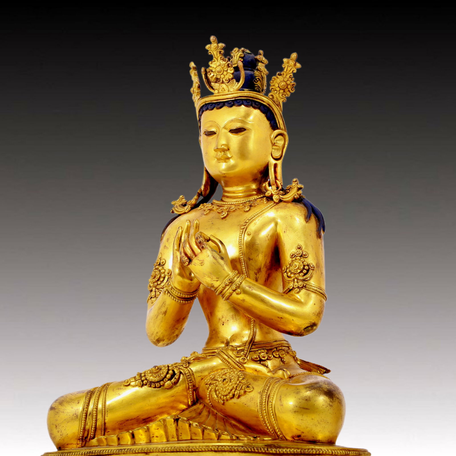 A solemn gilt bronze statue of Bodhisattva - 6