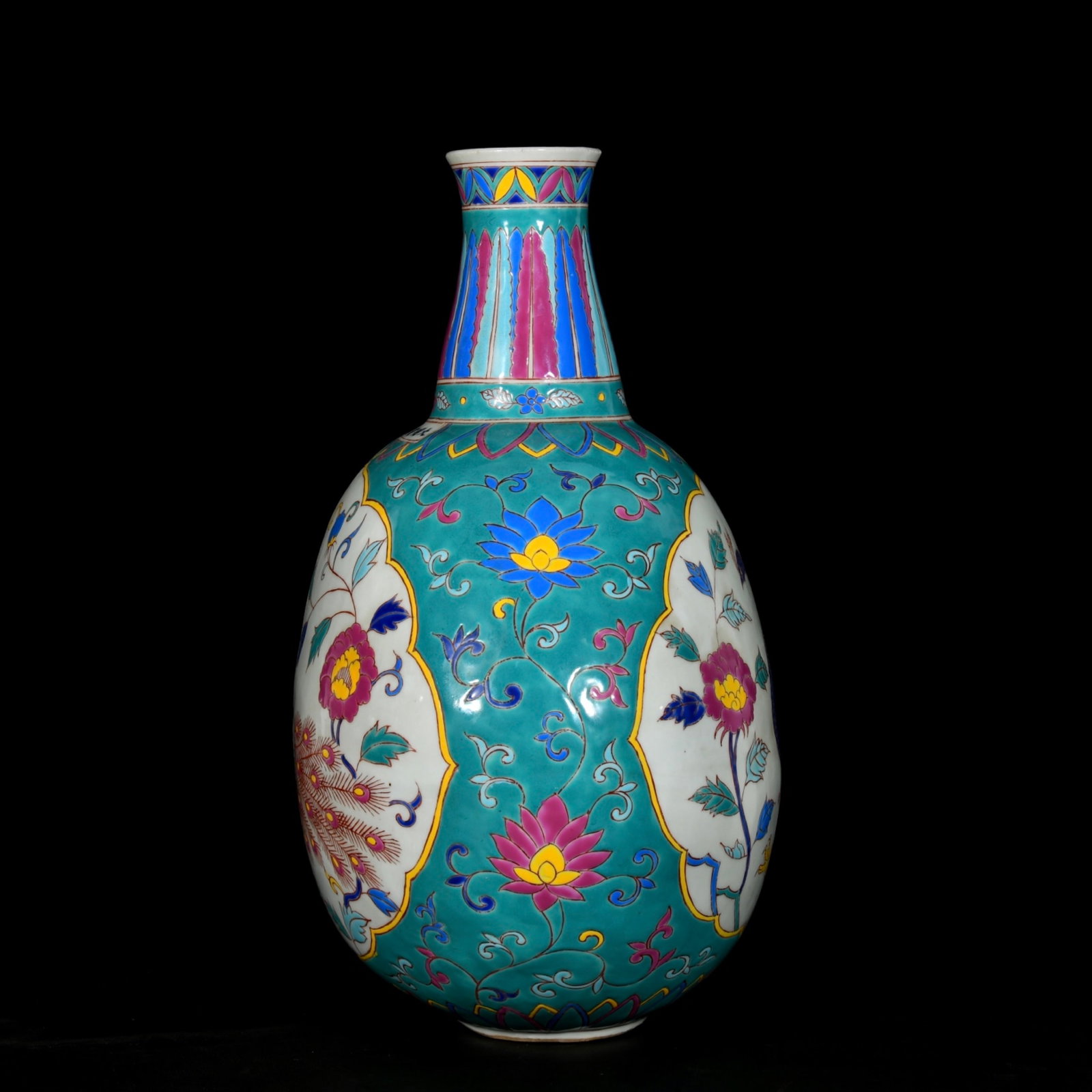 A Huge Wucai Peony and Peacock Pattern Vase - 5