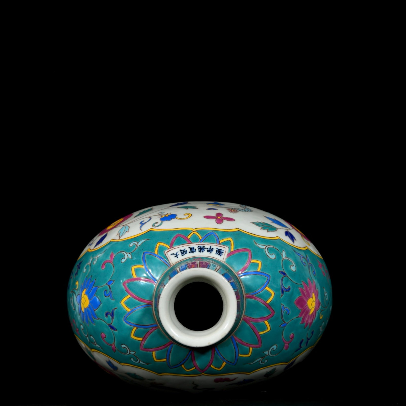 A Huge Wucai Peony and Peacock Pattern Vase - 8