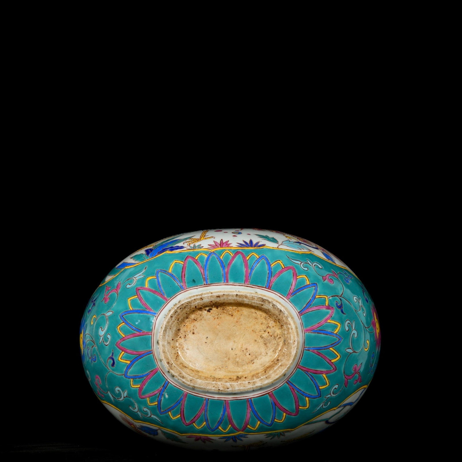 A Huge Wucai Peony and Peacock Pattern Vase - 9