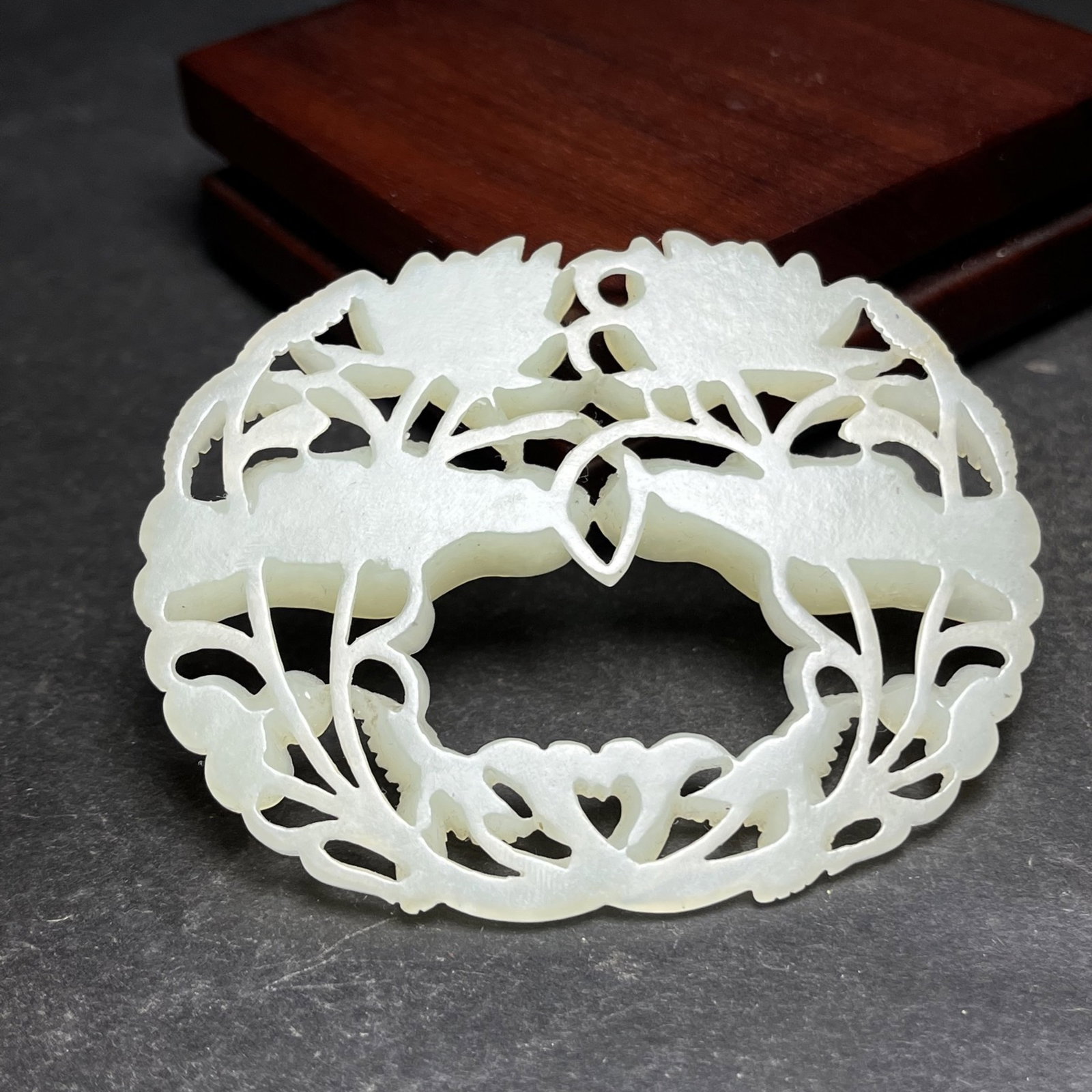 An Exquisite White Jade Lotus Pattern Pendant - 5