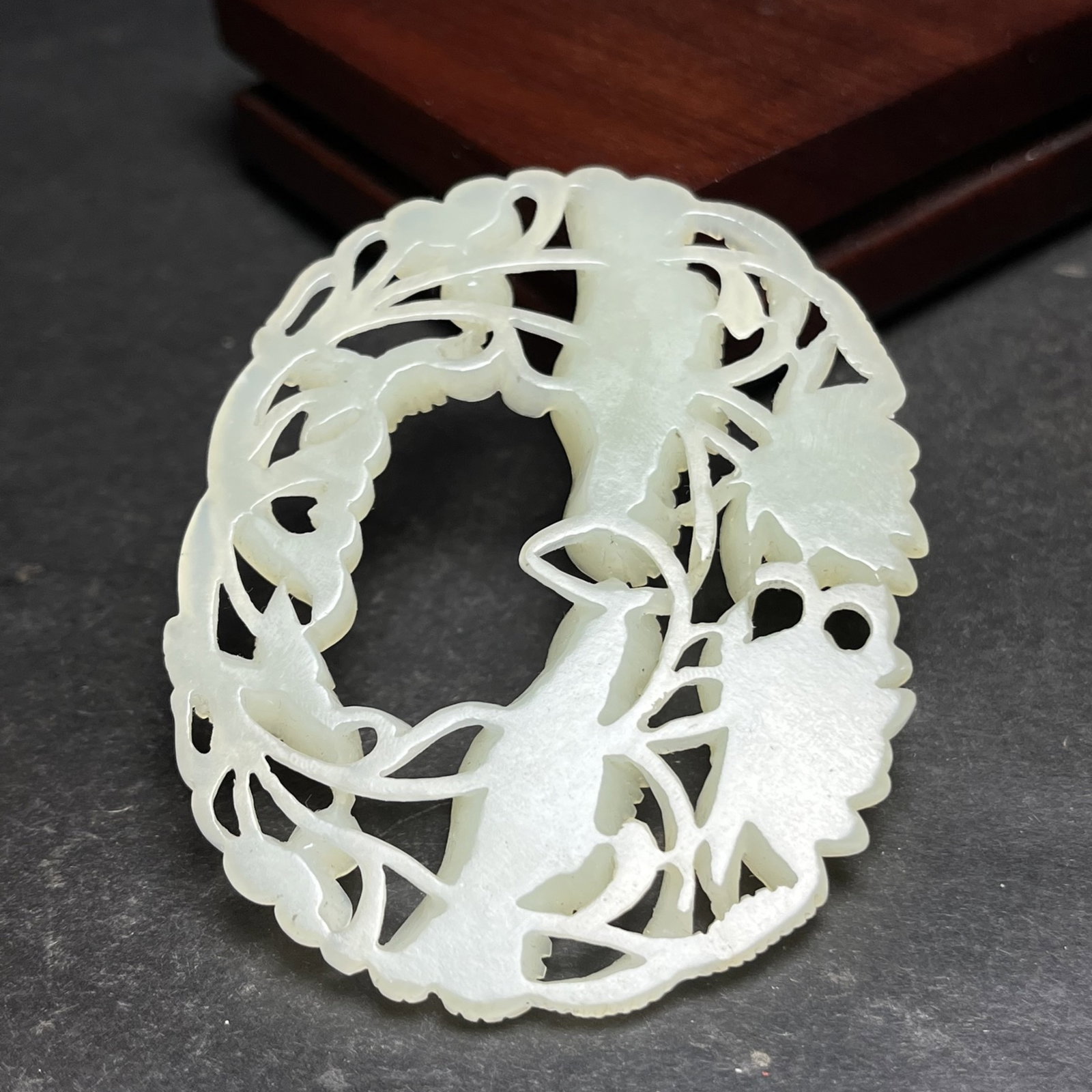 An Exquisite White Jade Lotus Pattern Pendant - 6