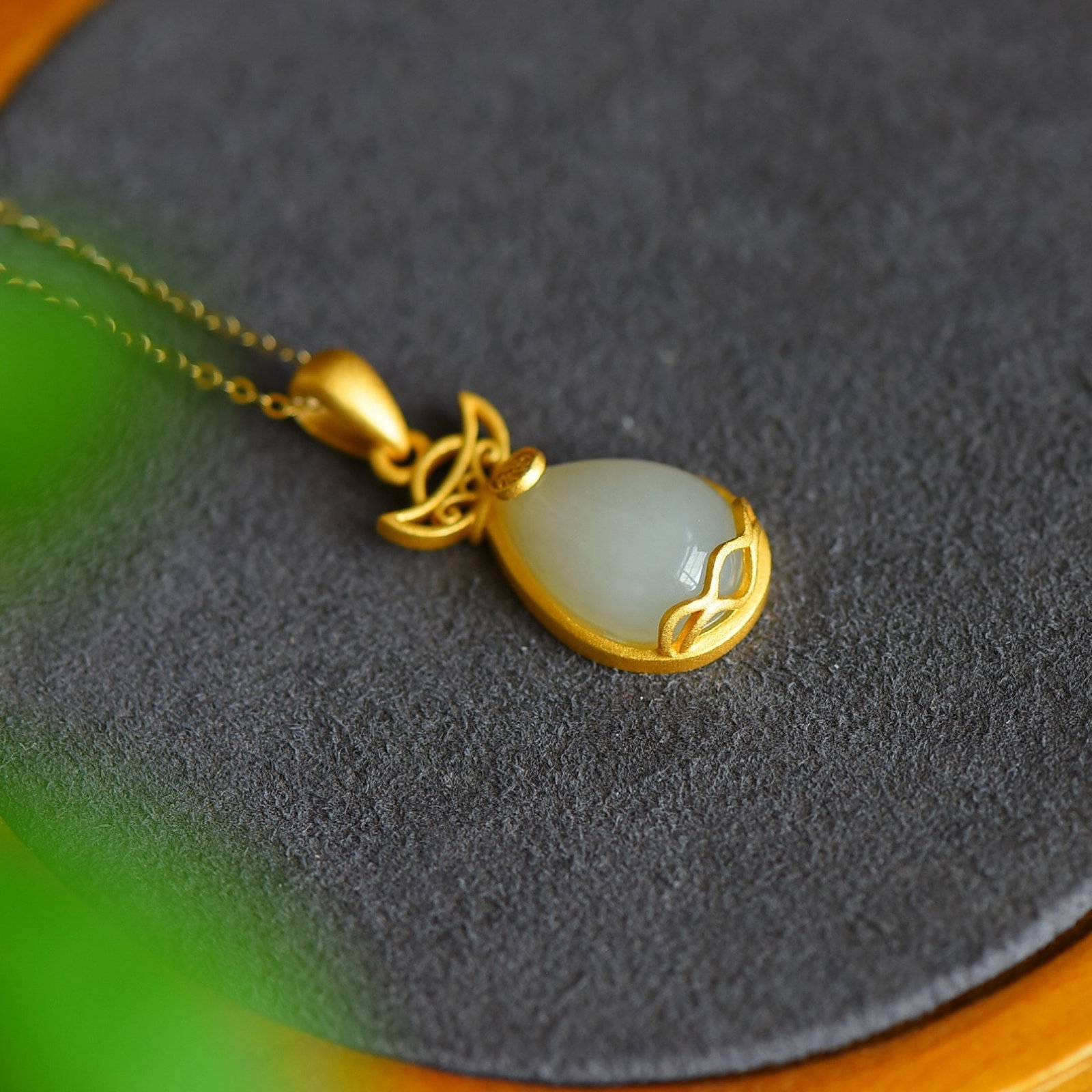 An Exquisite Sterling Silver-Gold Plated Inlaid White Jade Pendant - 4