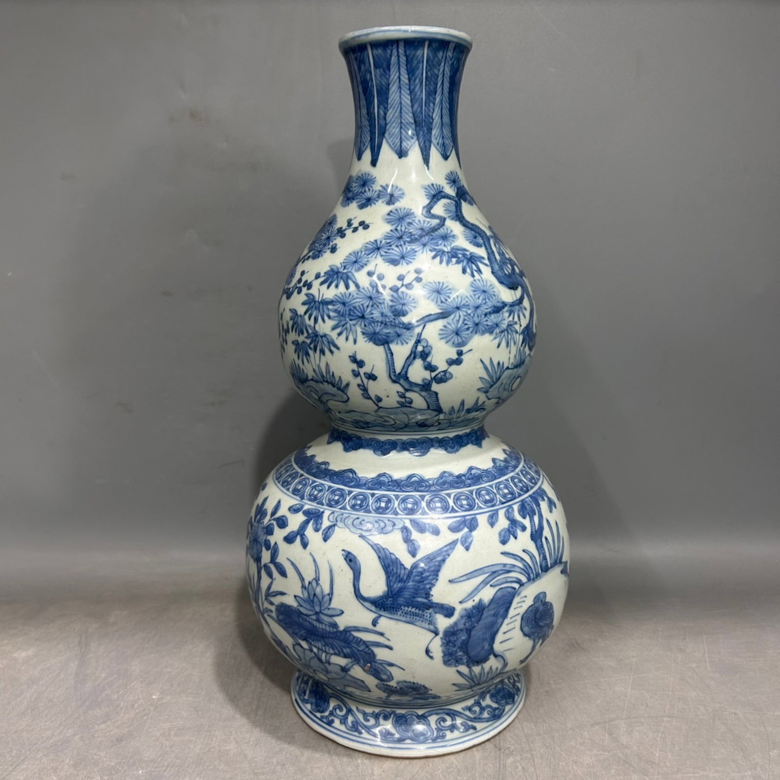 A Rare Blue and White Flower and Bird Pattern Gourd Vase - 3