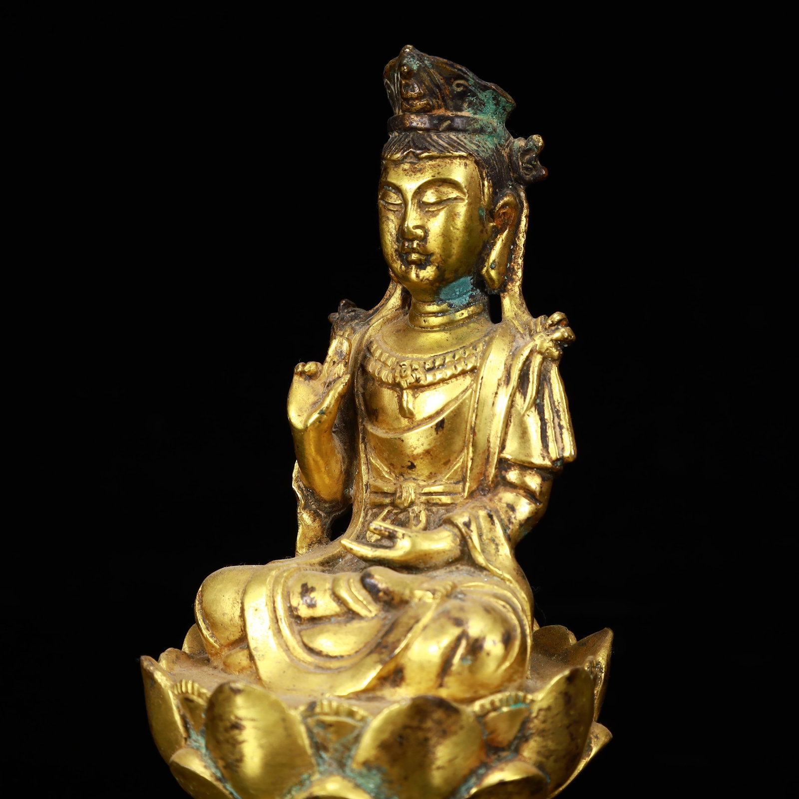 A Solemn Gilt Bronze Statue of Avalokitesvara - 3