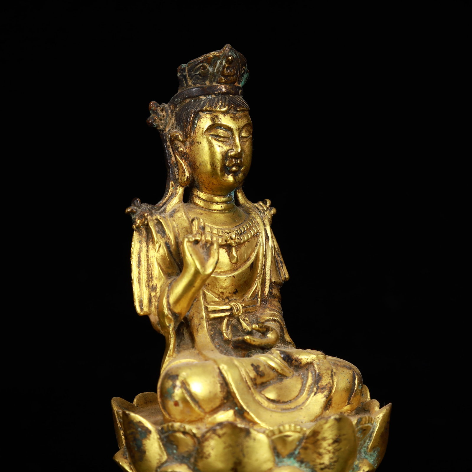 A Solemn Gilt Bronze Statue of Avalokitesvara - 5