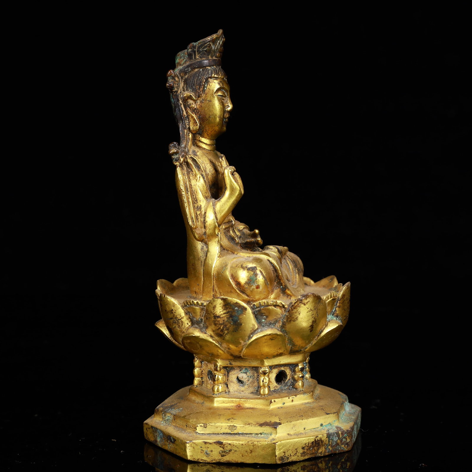 A Solemn Gilt Bronze Statue of Avalokitesvara - 6