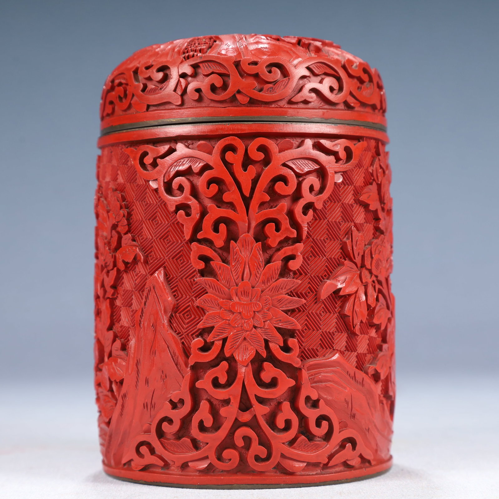 An Exquisite Carved Red Lacquer Flower Pattern Brush Pot,With Cover - 2