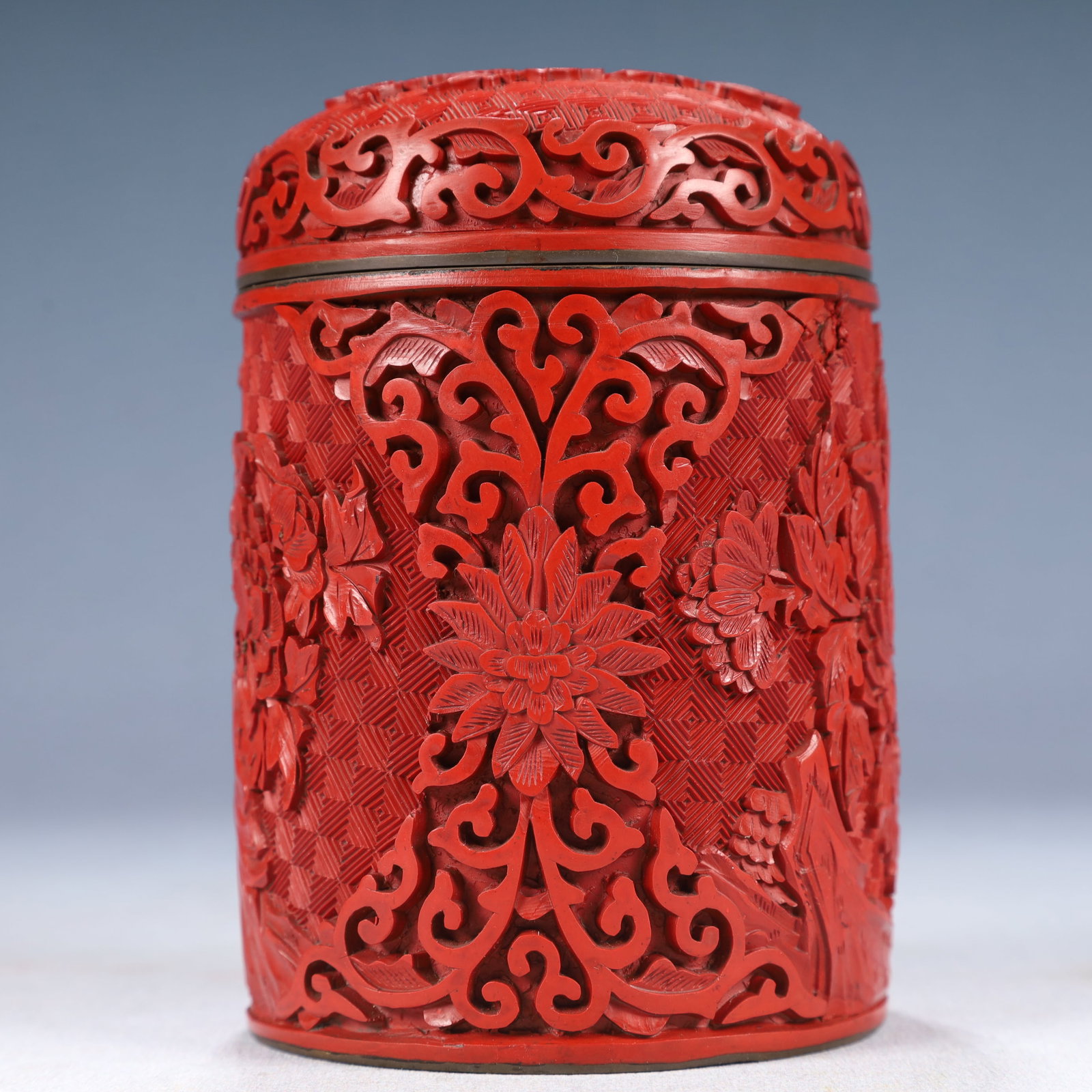 An Exquisite Carved Red Lacquer Flower Pattern Brush Pot,With Cover - 4