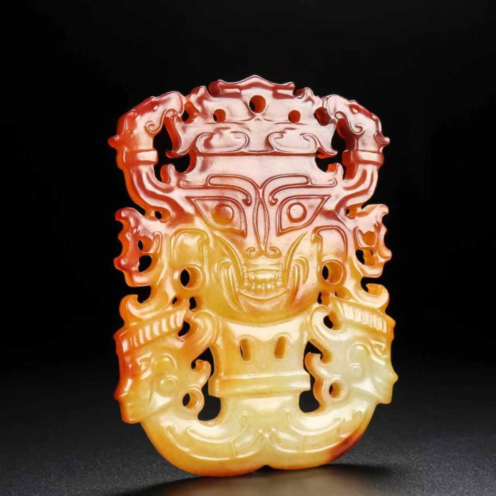 An Exquisite White Jade Beast-Face Pattern Pendant - 5