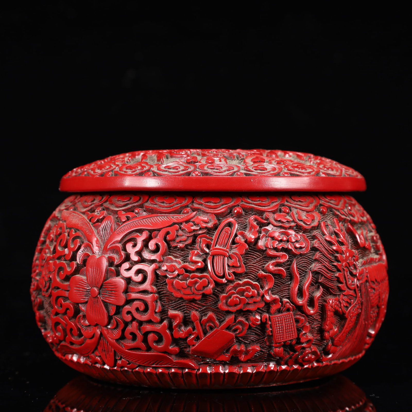 An Exquisite Carved Red Lacquer Flower and Kylin Pattern Box with Cover - 7