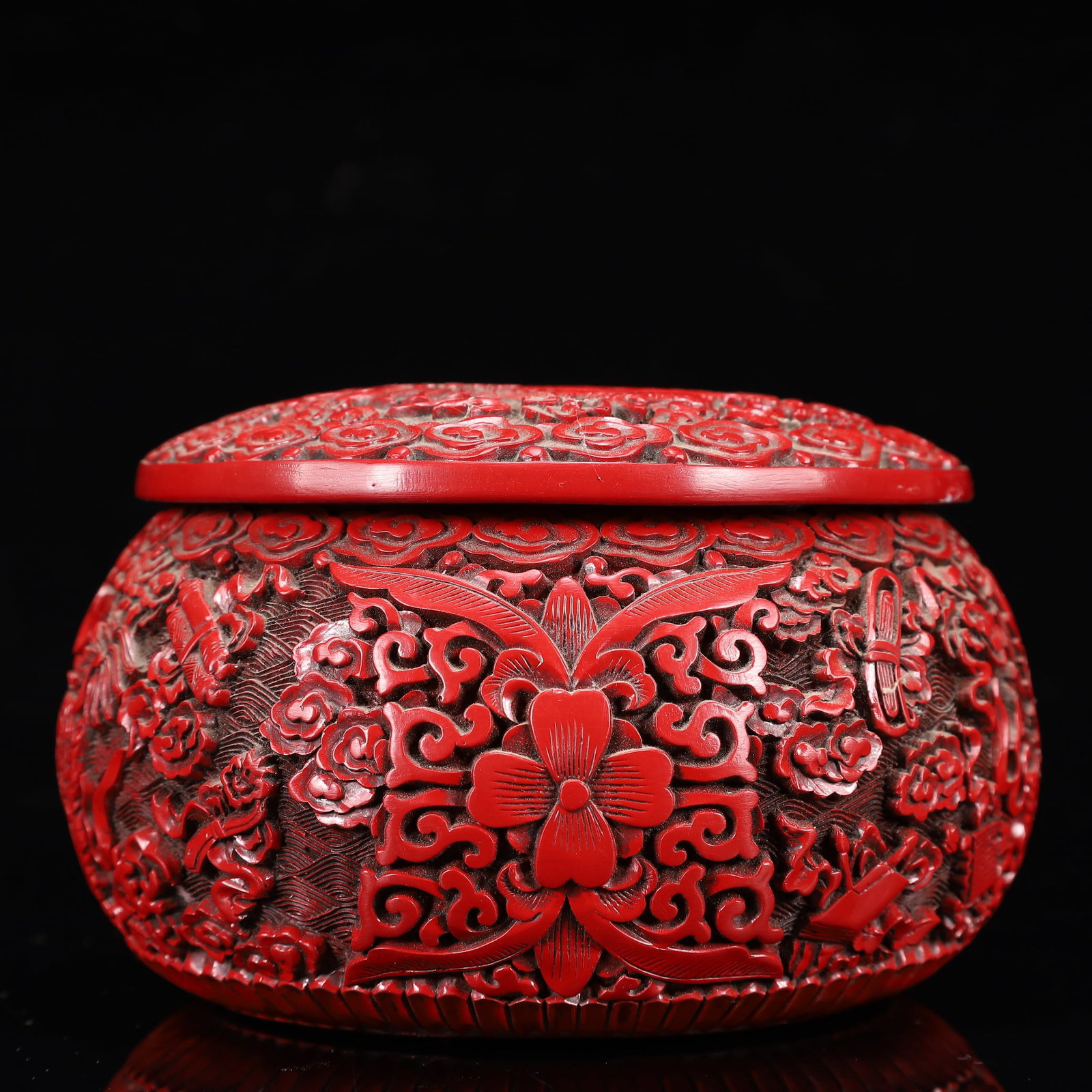 An Exquisite Carved Red Lacquer Flower and Kylin Pattern Box with Cover - 9