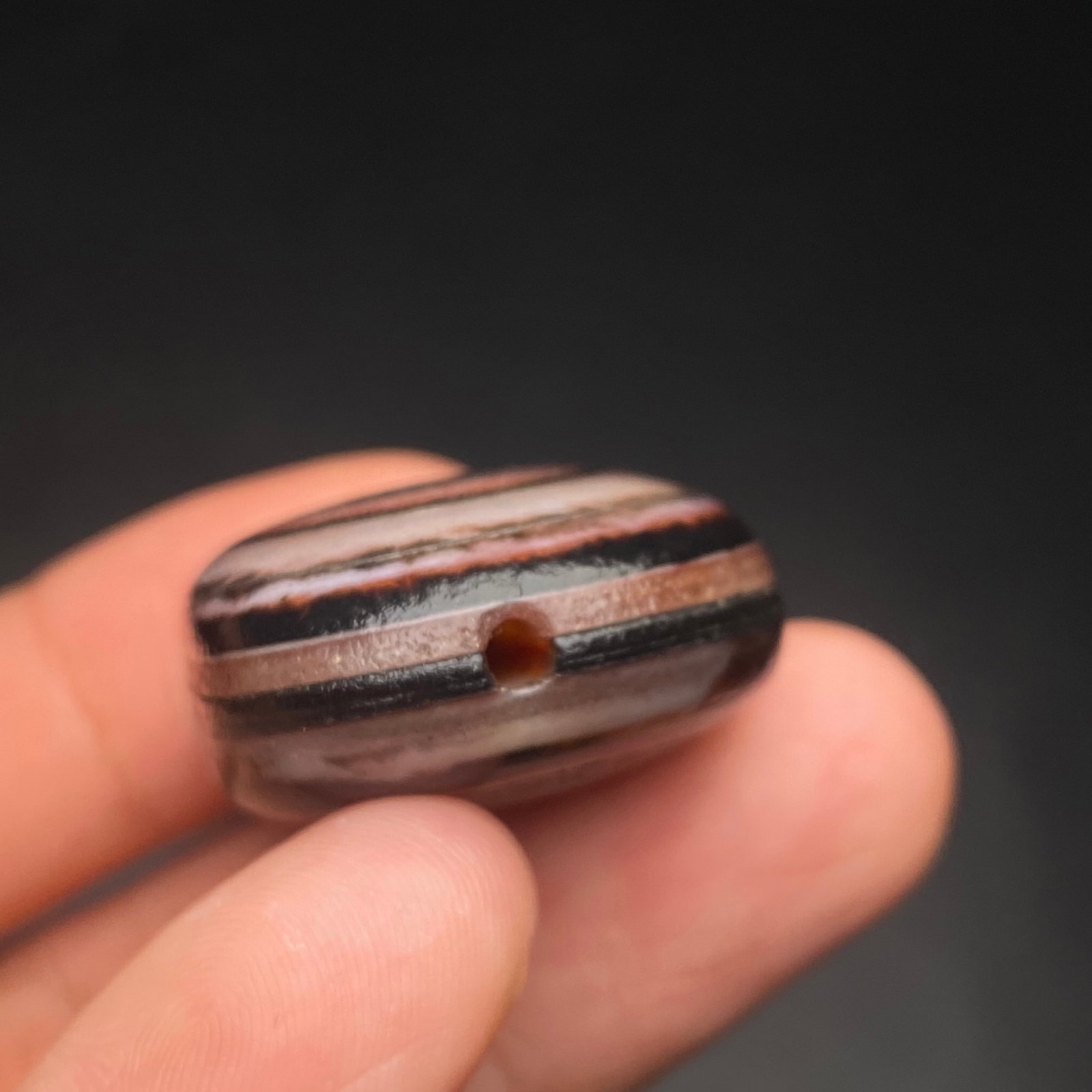 An Exquisite Dzi Bead Pendant,Inlaid Silver Wire - 9