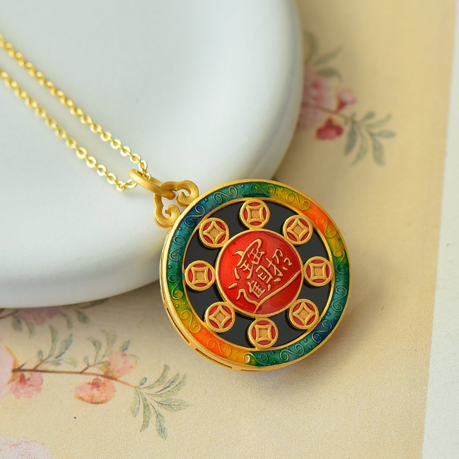 An Exquisite Sterling Silver-Gold Plated Inlaid Black Jade Pendant - 4
