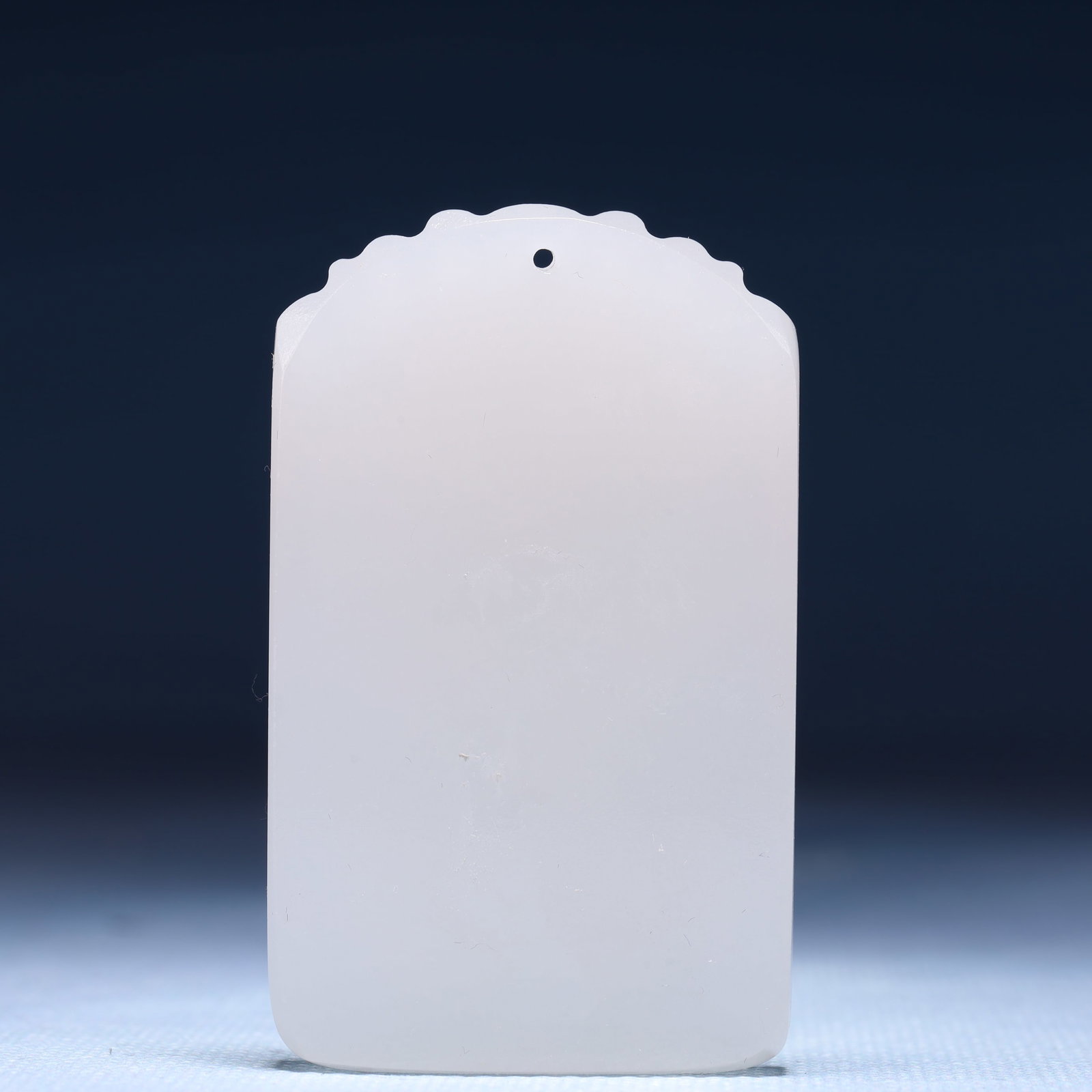 An Exquisite White Jade Flower and Phoenix Pattern Pendant - 4